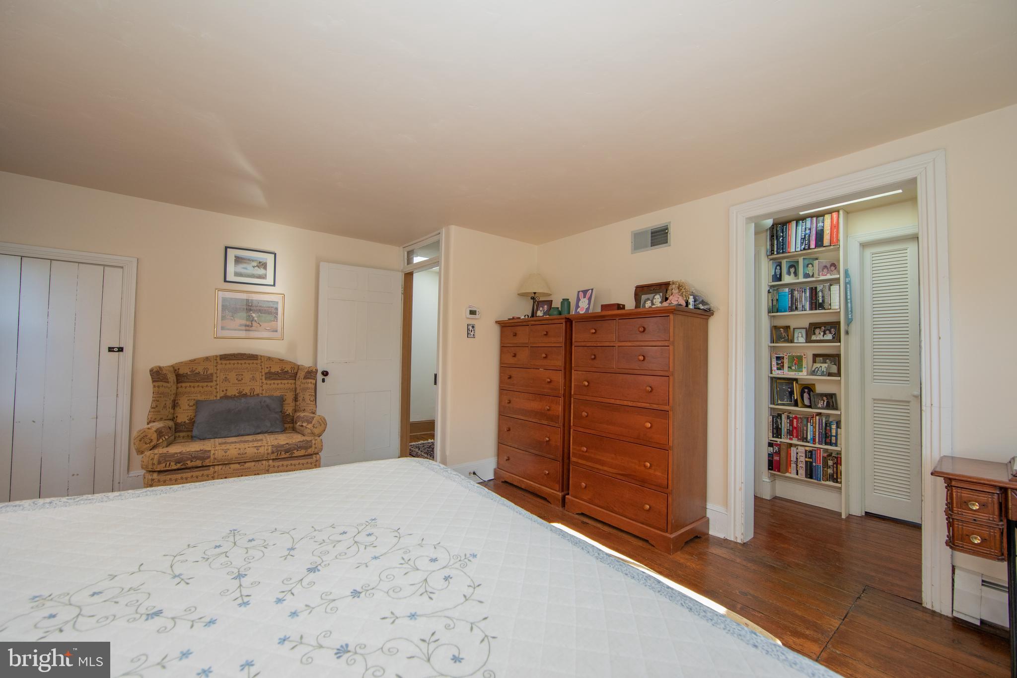 CHESTER HTS - Residential
