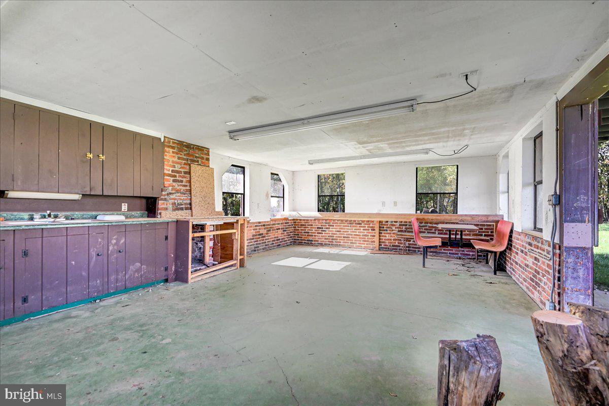 NEW OXFORD AREA - Residential