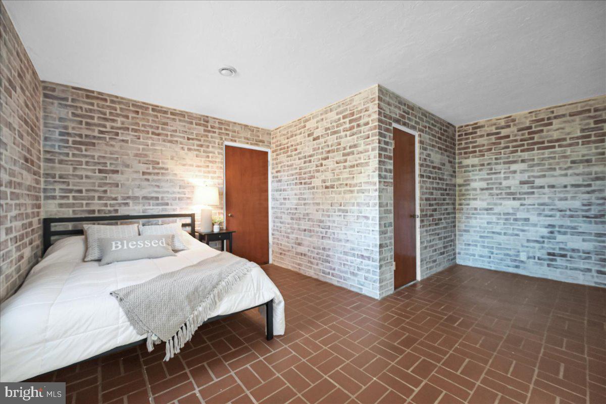 NEW OXFORD AREA - Residential