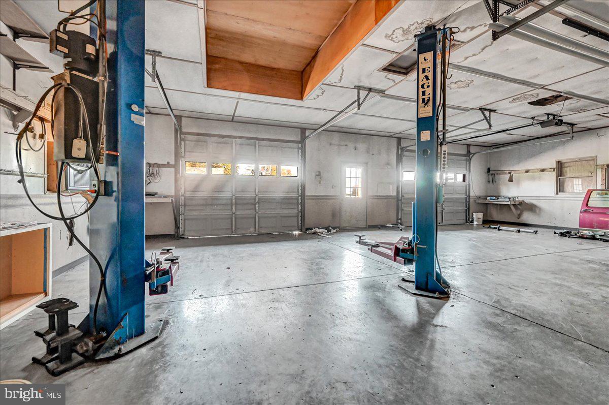 NEW OXFORD AREA - Residential