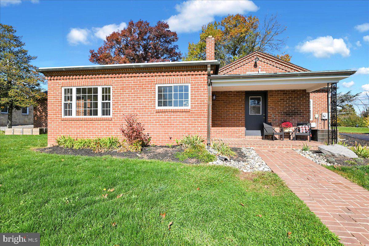 NEW OXFORD AREA - Residential