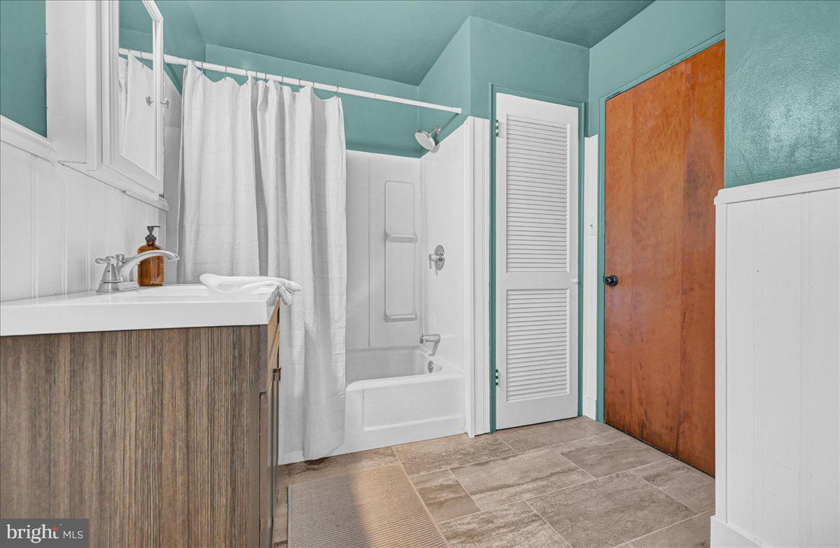 NEW OXFORD AREA - Residential