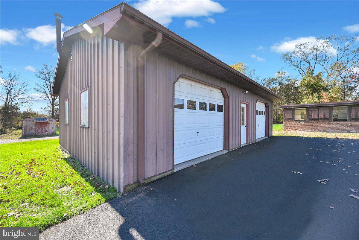 NEW OXFORD AREA - Residential