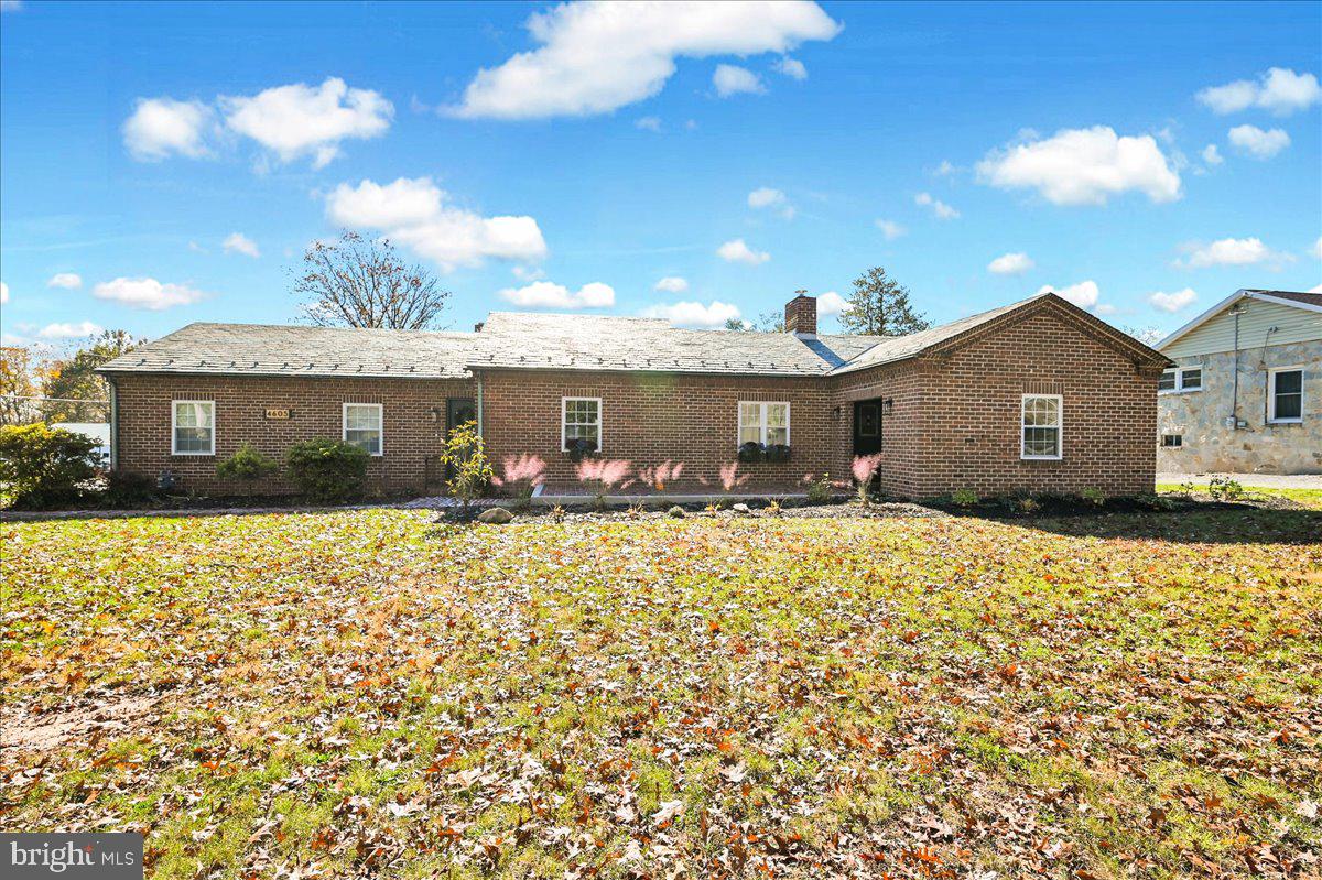 NEW OXFORD AREA - Residential