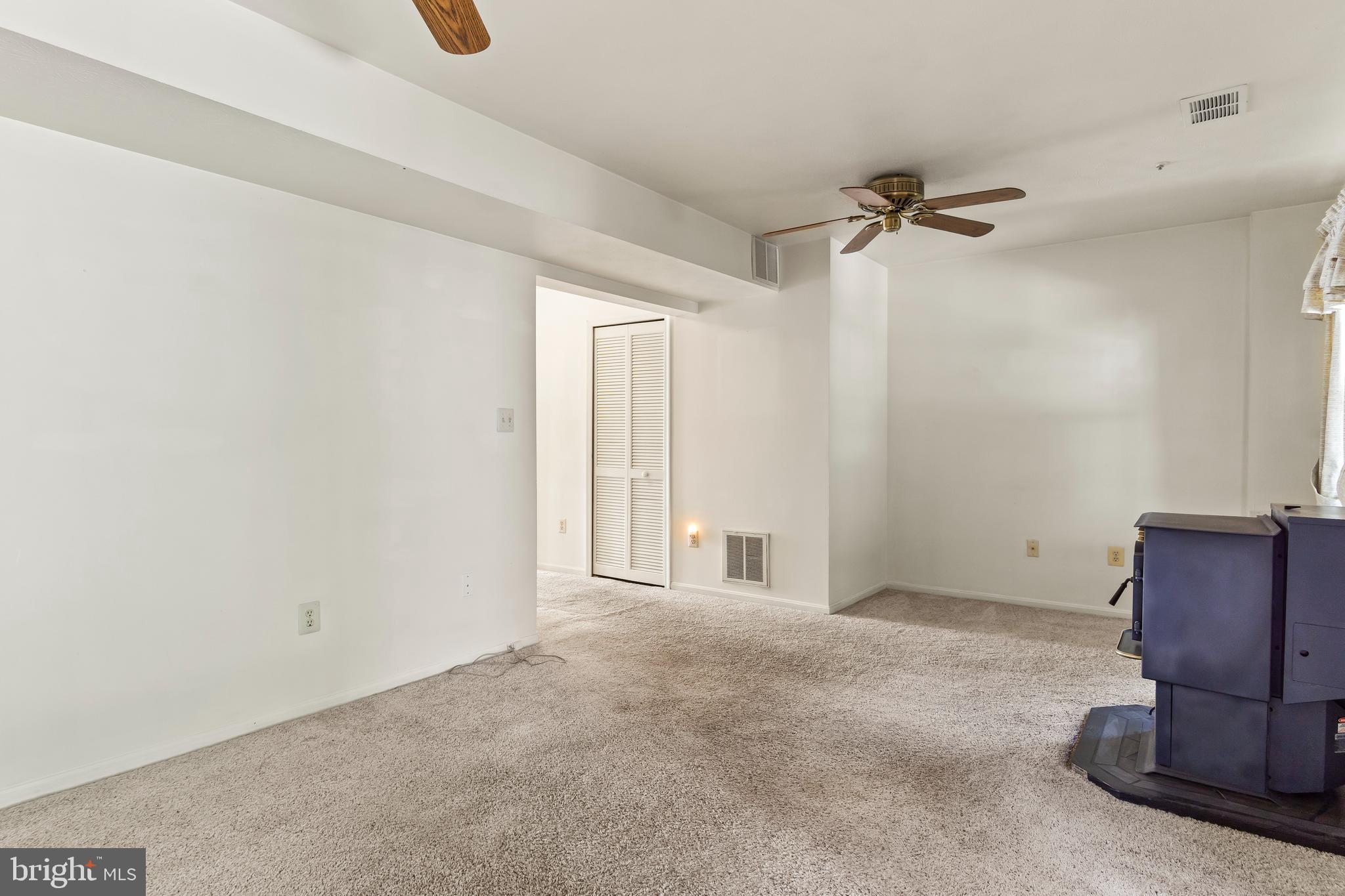 ROBINS GLENN - Residential