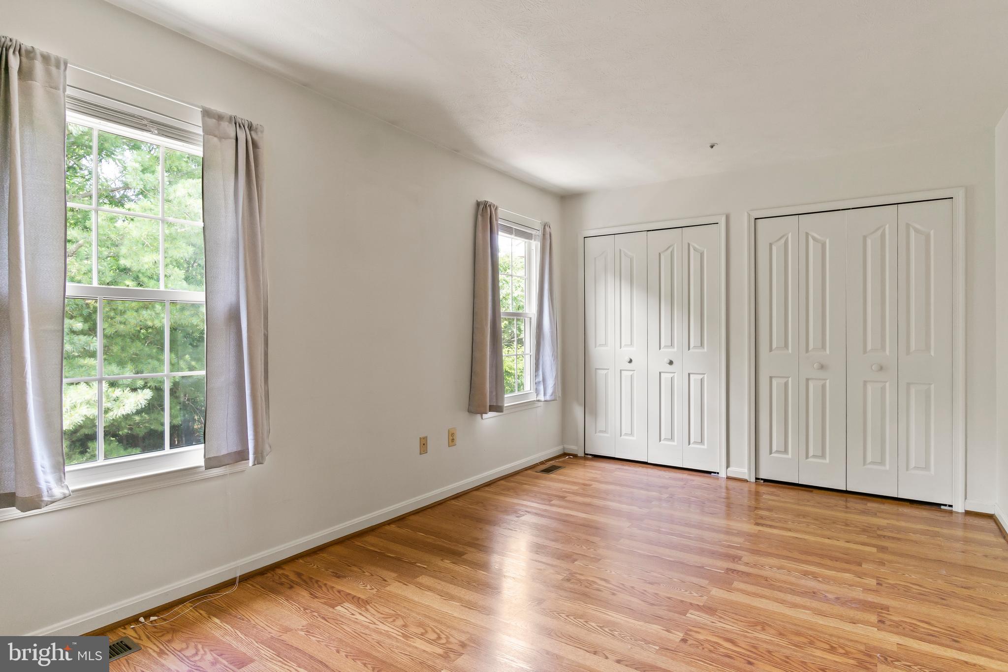 ROBINS GLENN - Residential