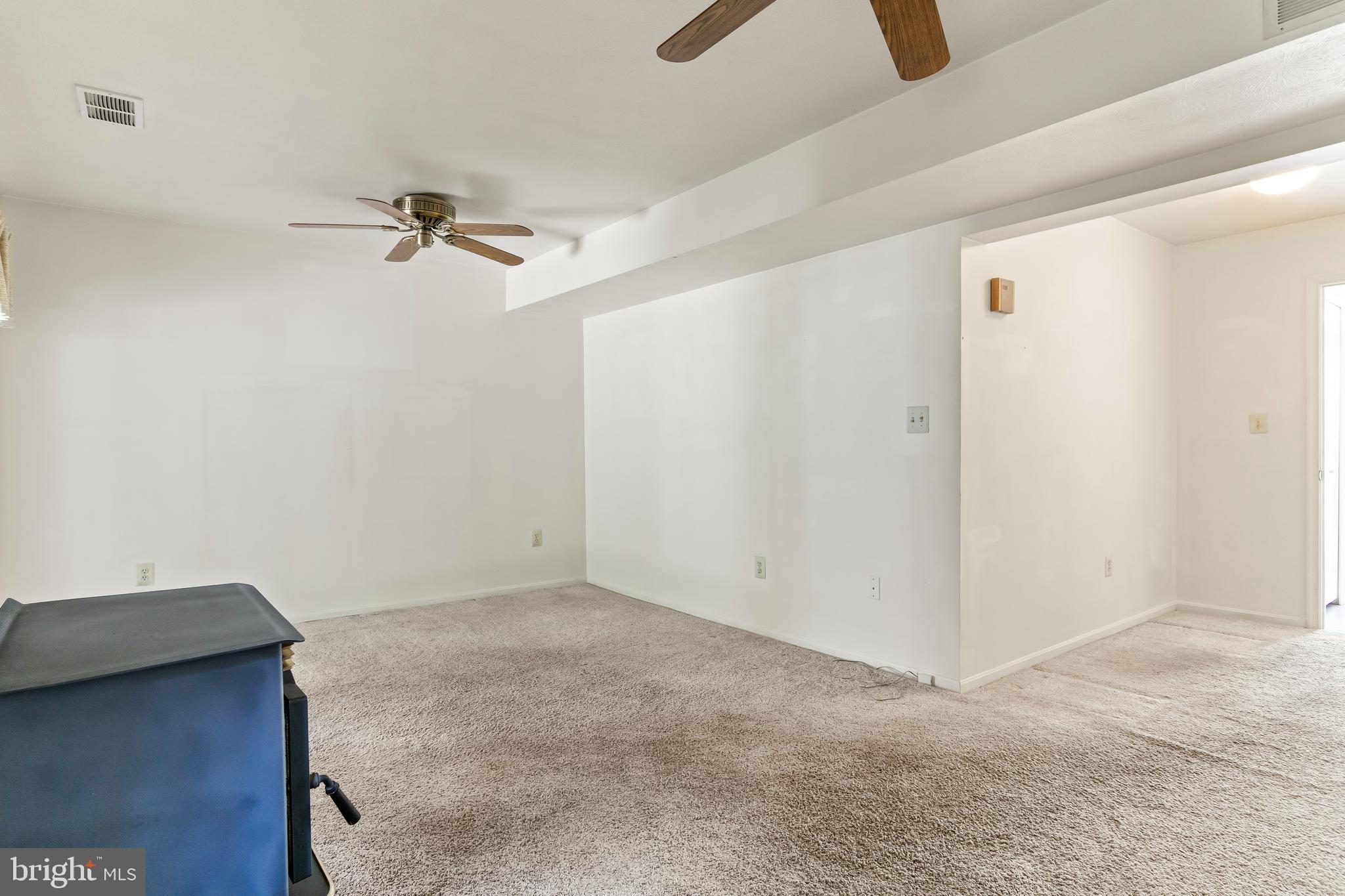 ROBINS GLENN - Residential