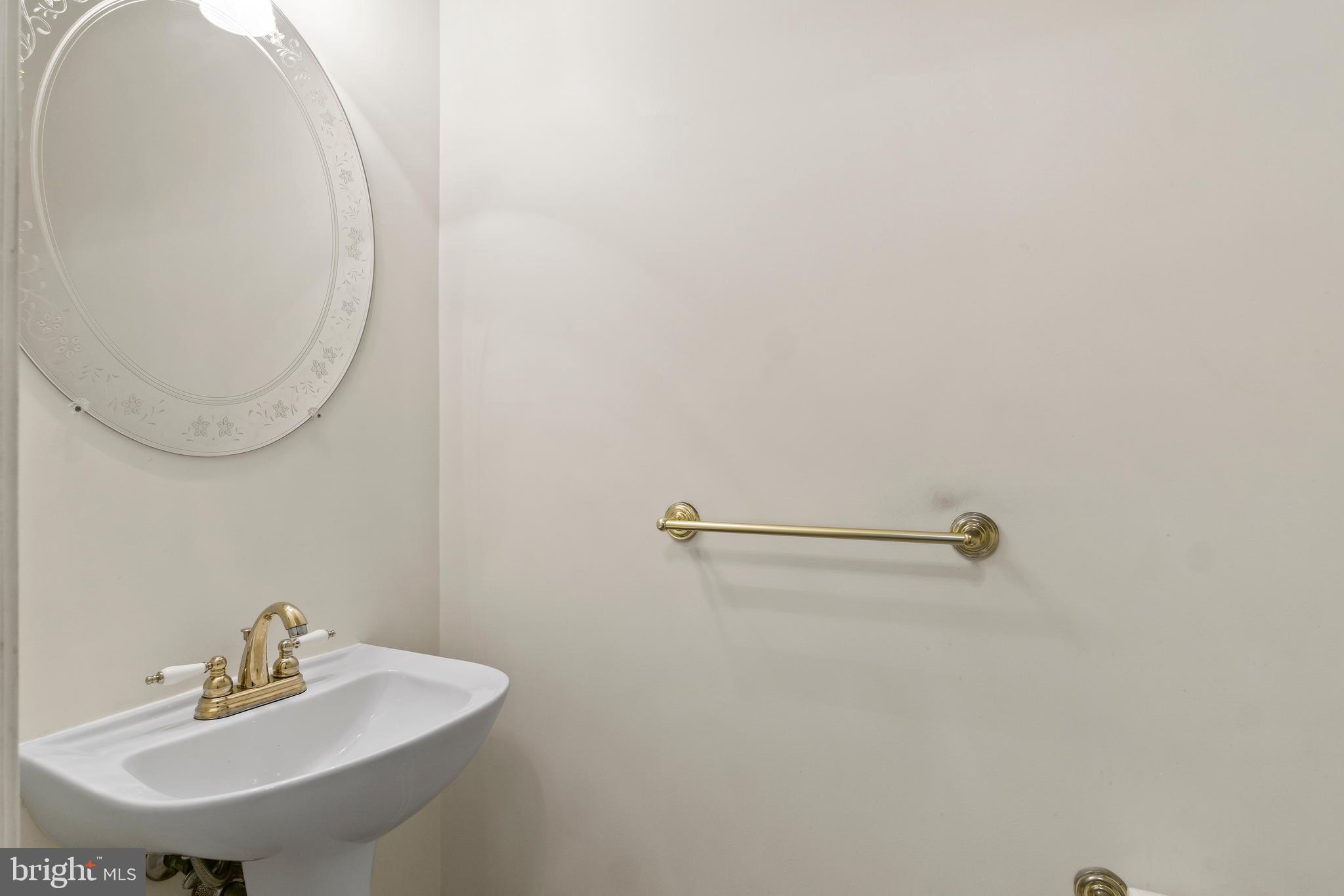 ROBINS GLENN - Residential