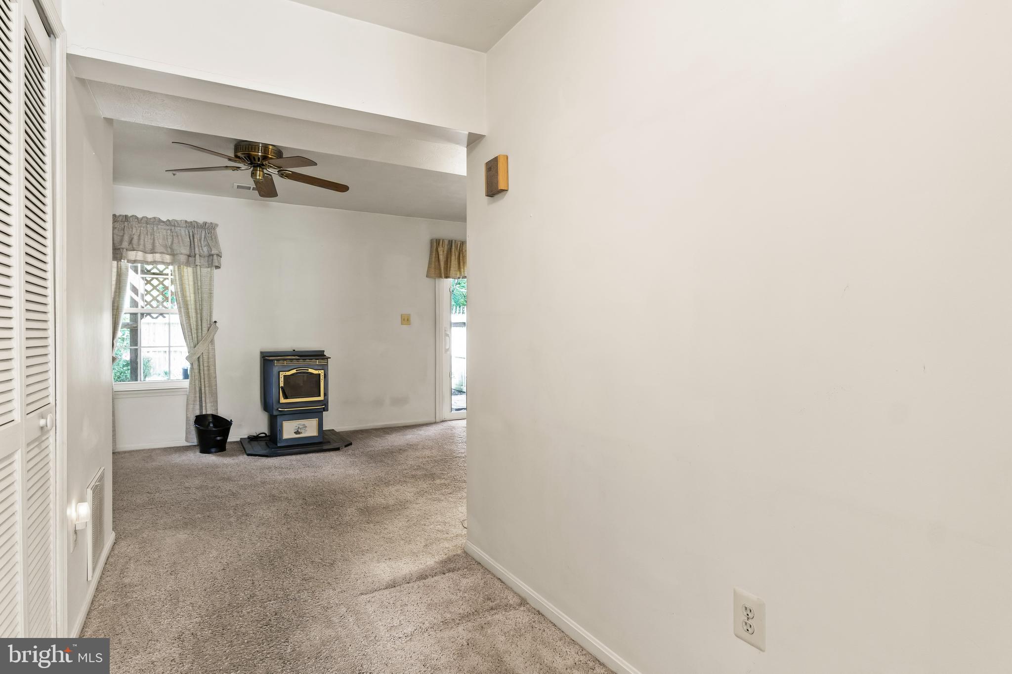 ROBINS GLENN - Residential