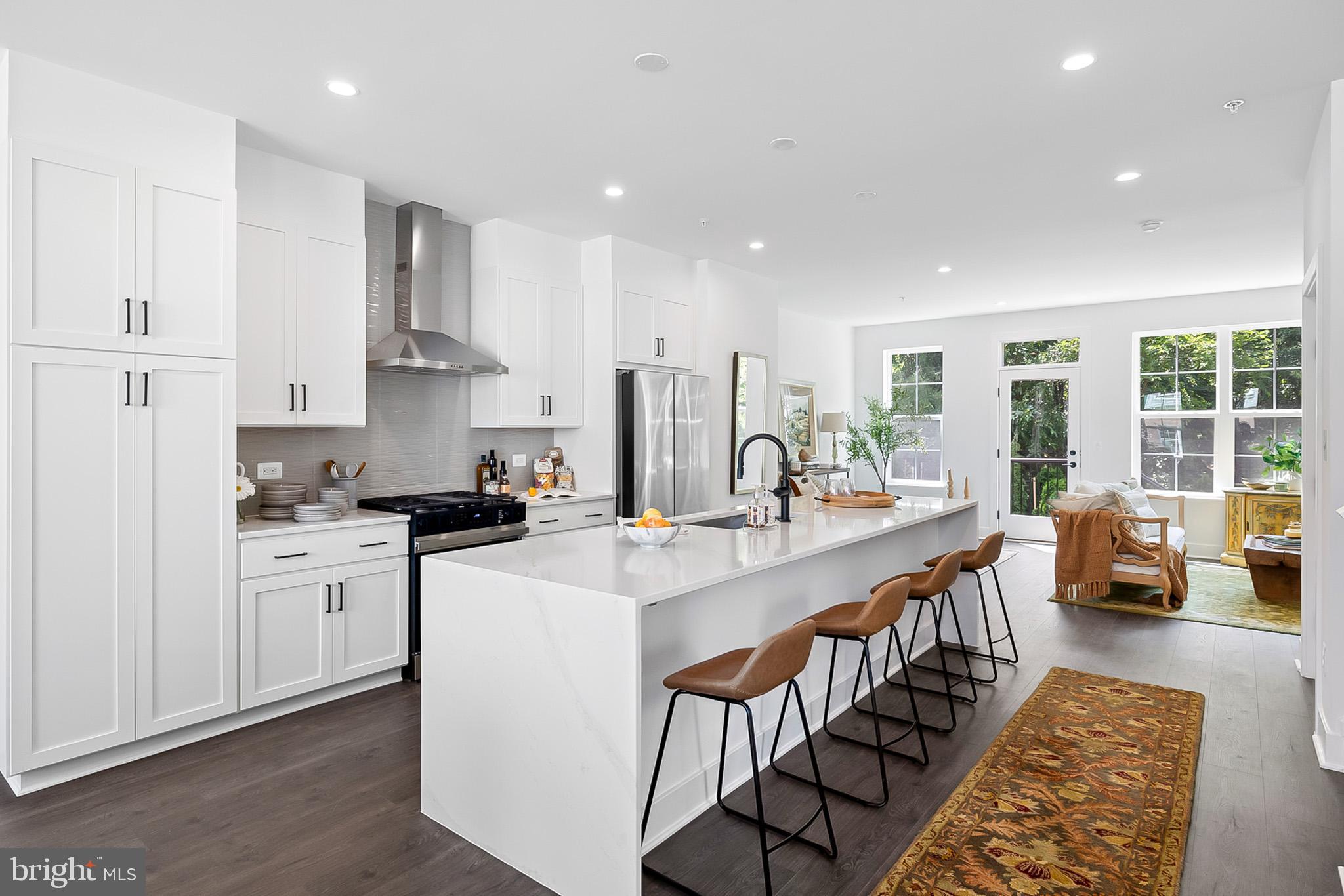 2550 FARMSTEAD DRIVE