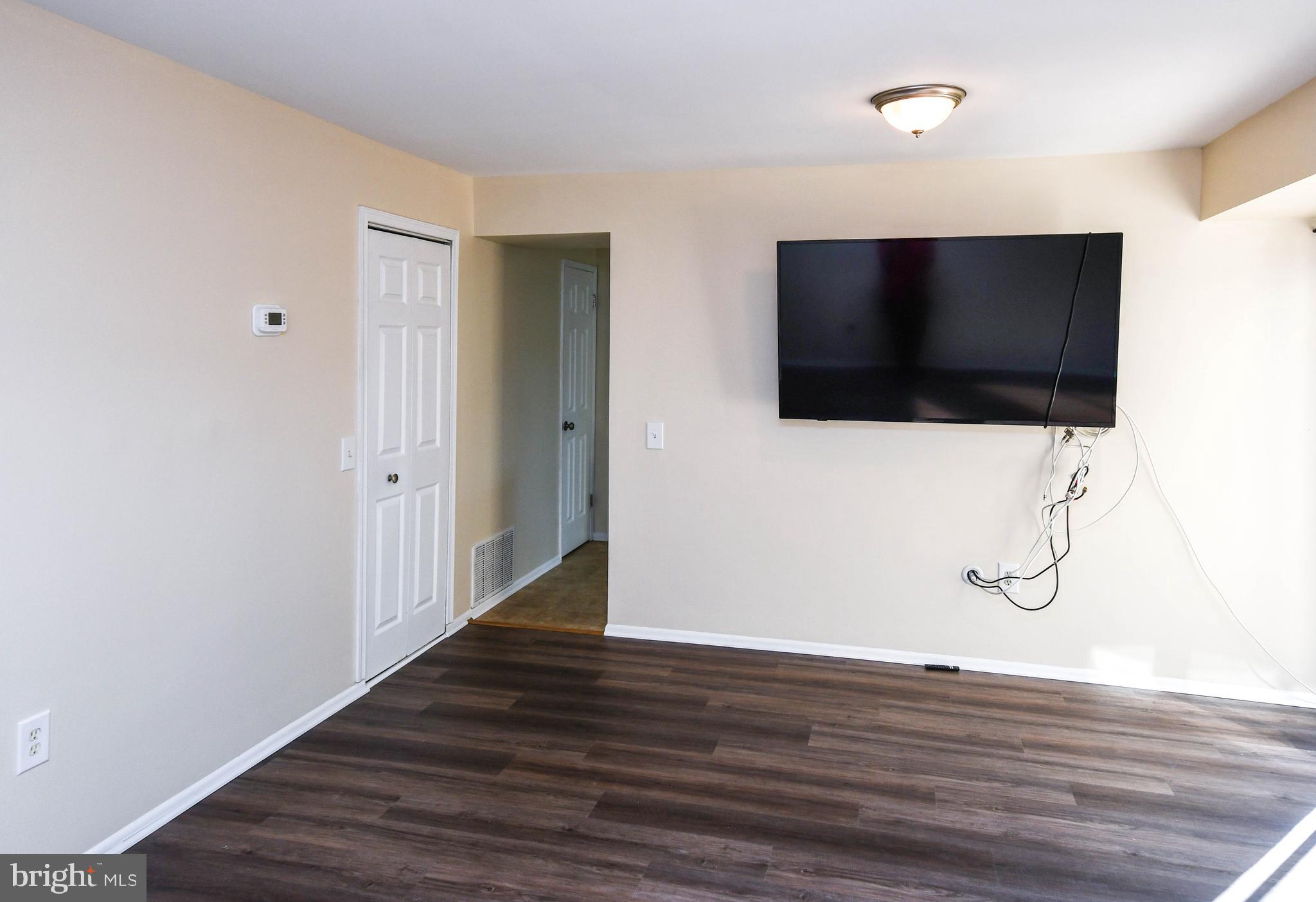 VILLAGE OF CLARYS FOREST - Residential