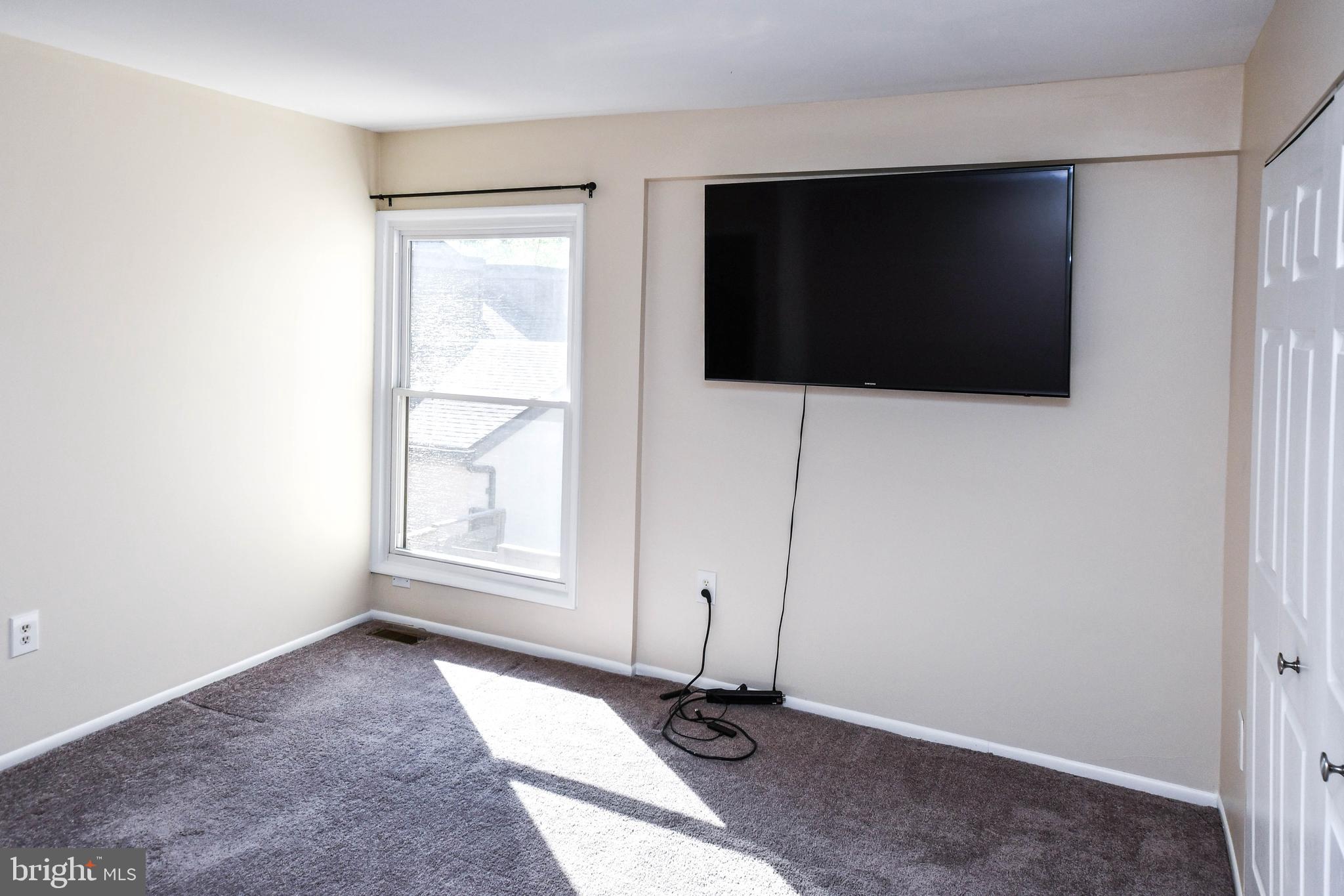 VILLAGE OF CLARYS FOREST - Residential