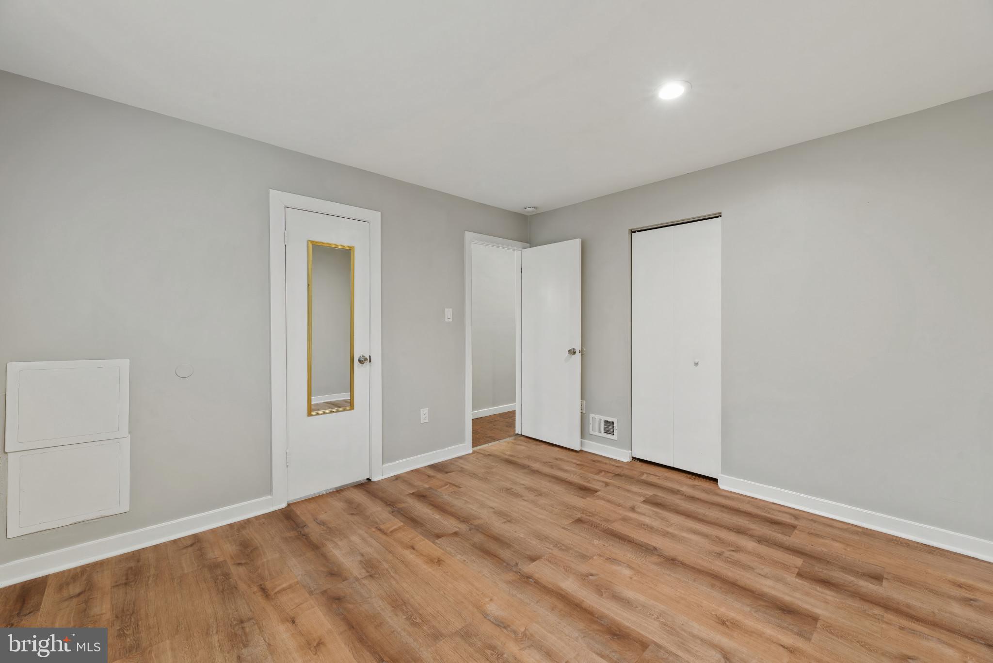 BRIGHTLEAF - Residential Lease