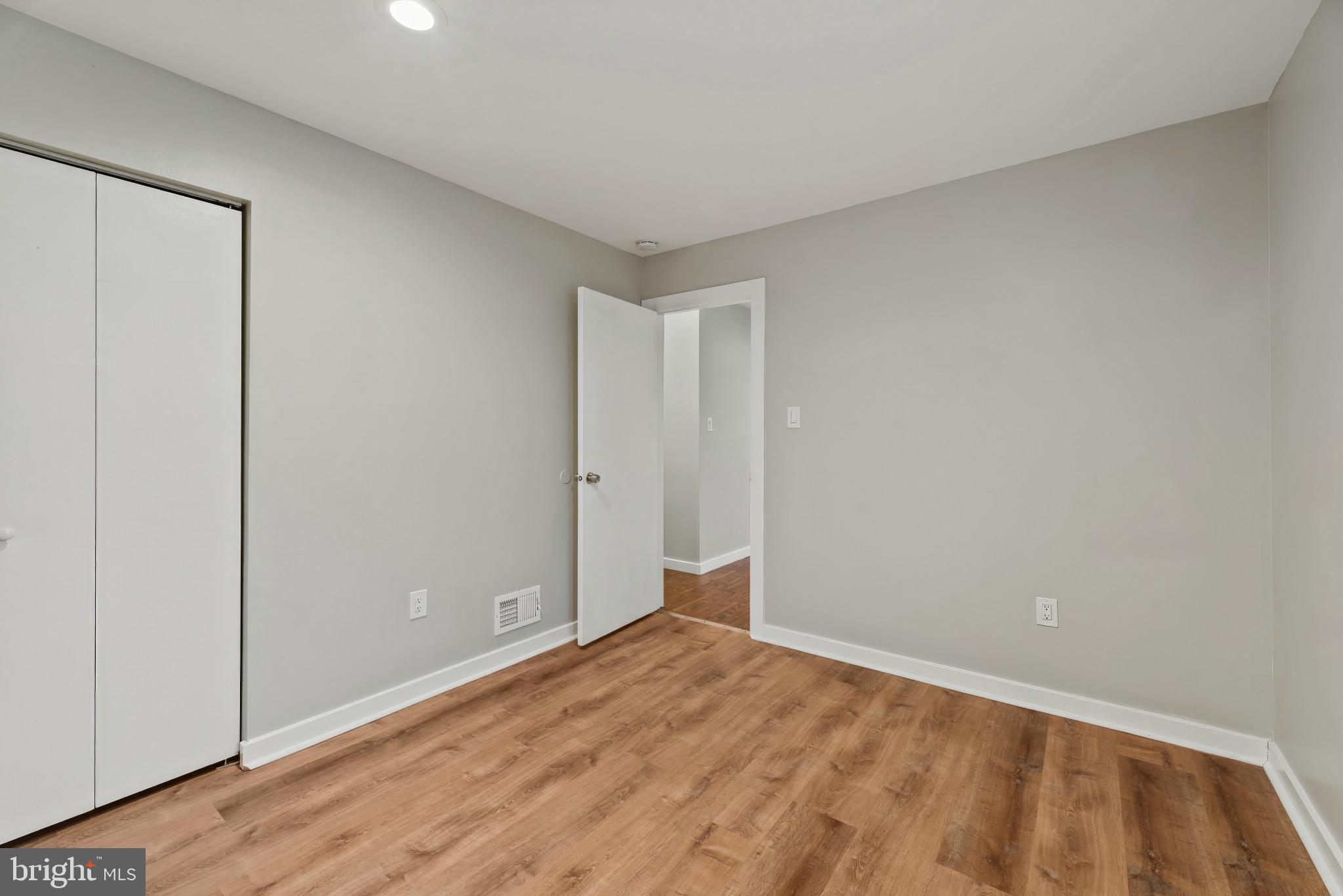 BRIGHTLEAF - Residential Lease