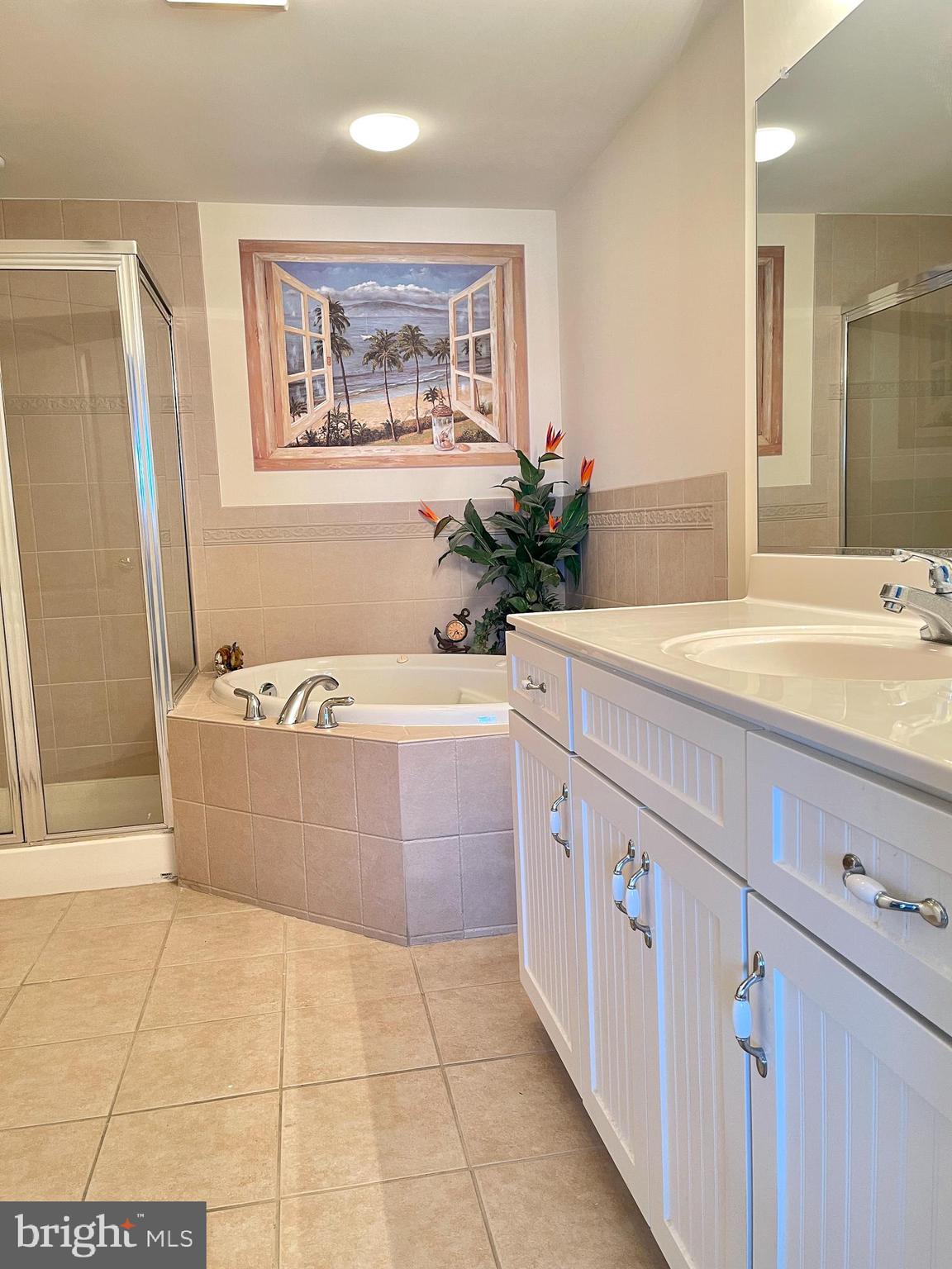 HARBOUR LIGHT CONDOS - Residential