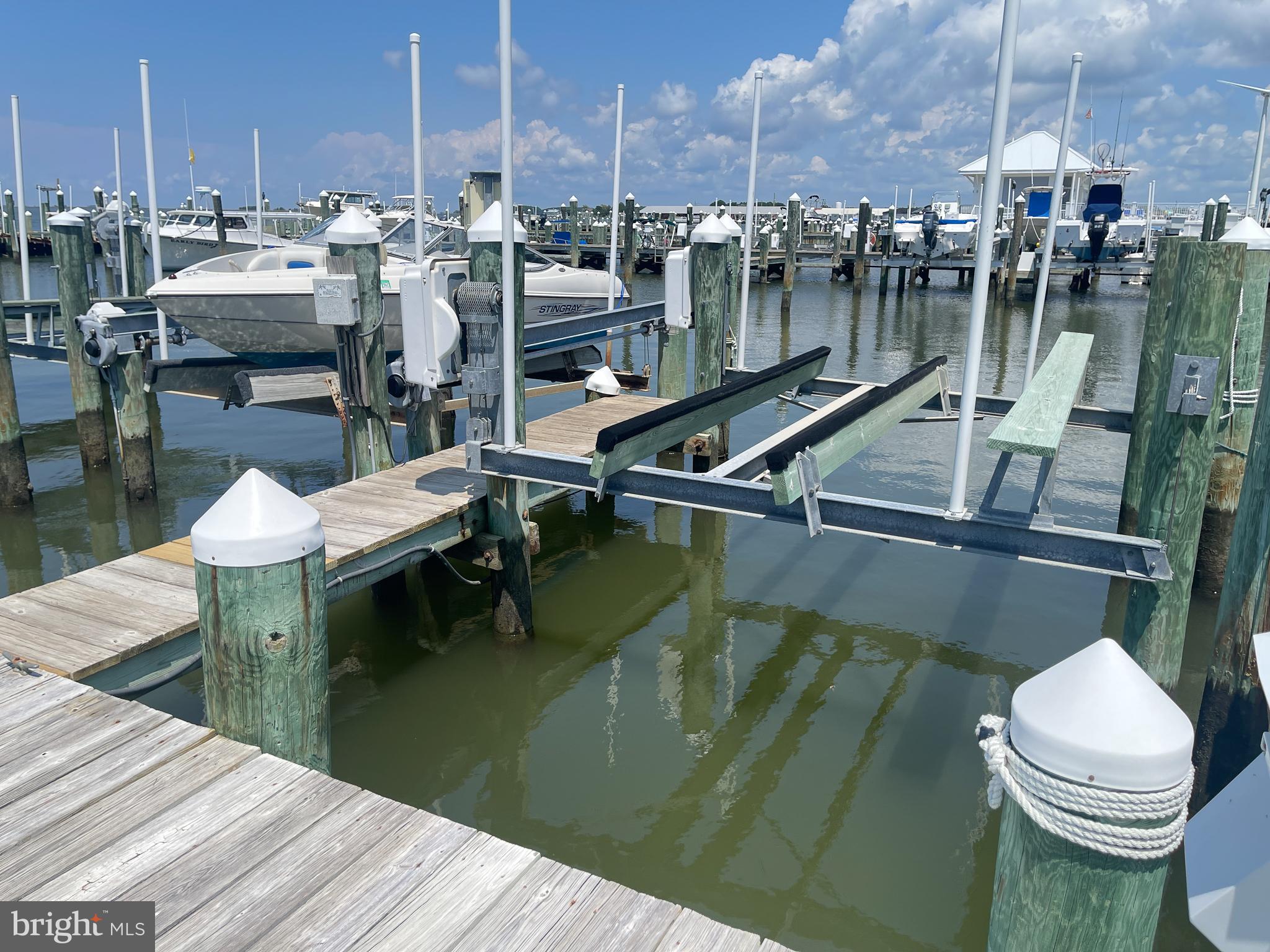 HARBOUR LIGHT CONDOS - Residential