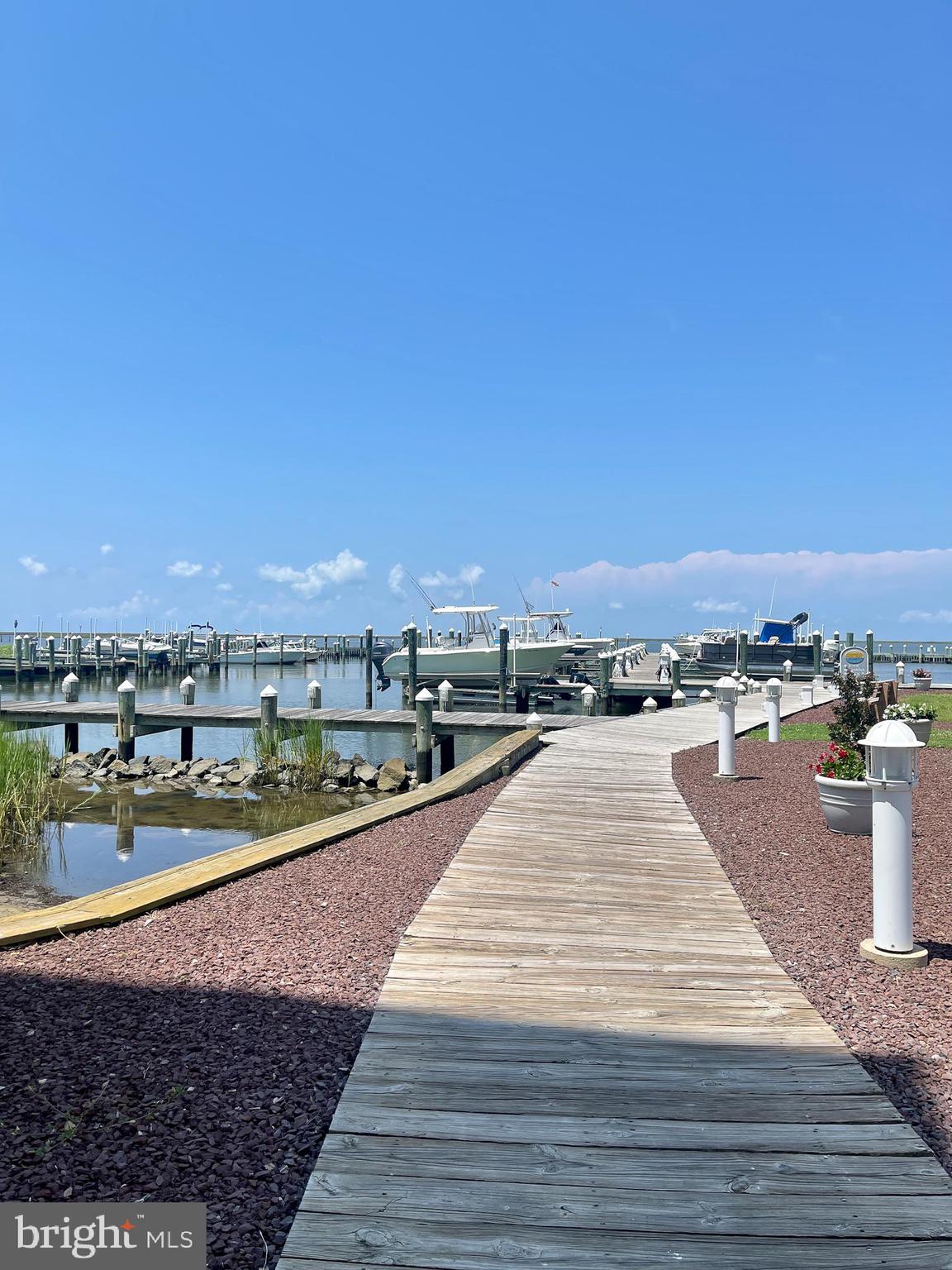 HARBOUR LIGHT CONDOS - Residential