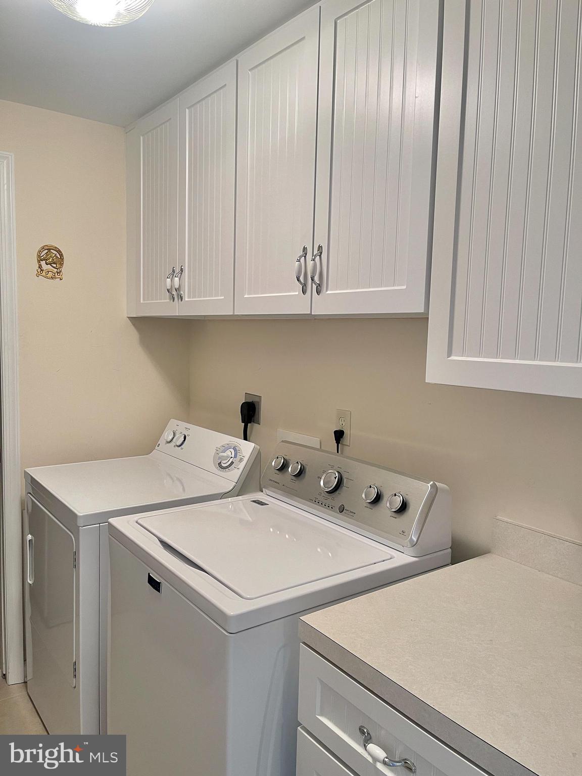 HARBOUR LIGHT CONDOS - Residential