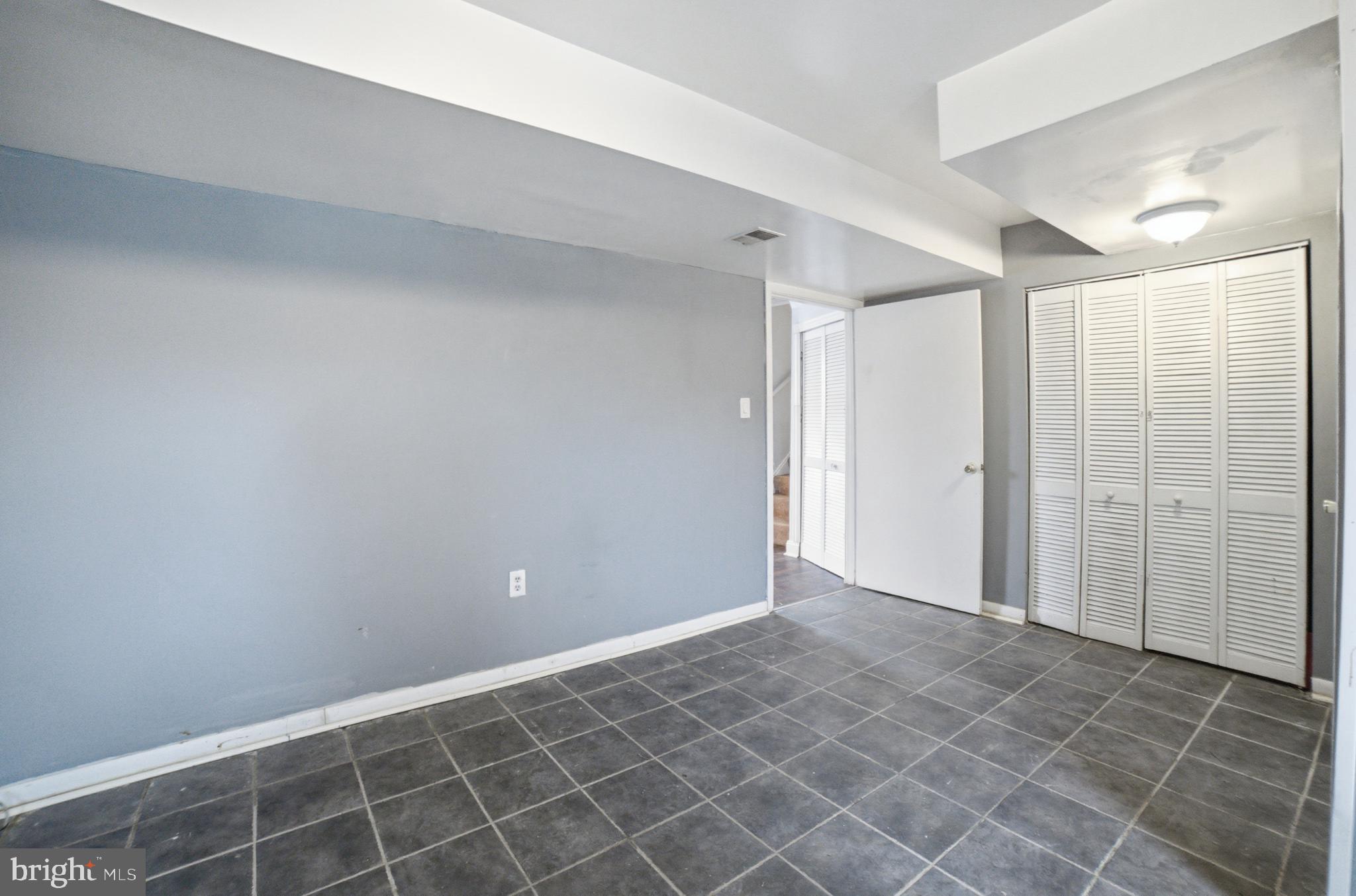 HOLLAWAY ESTATES - Residential