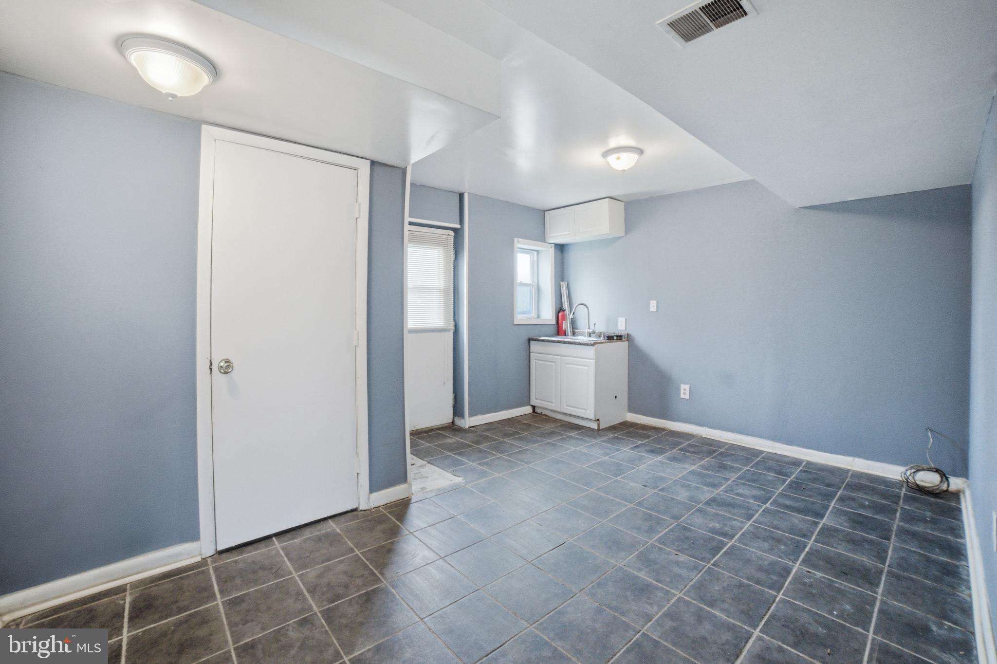 HOLLAWAY ESTATES - Residential