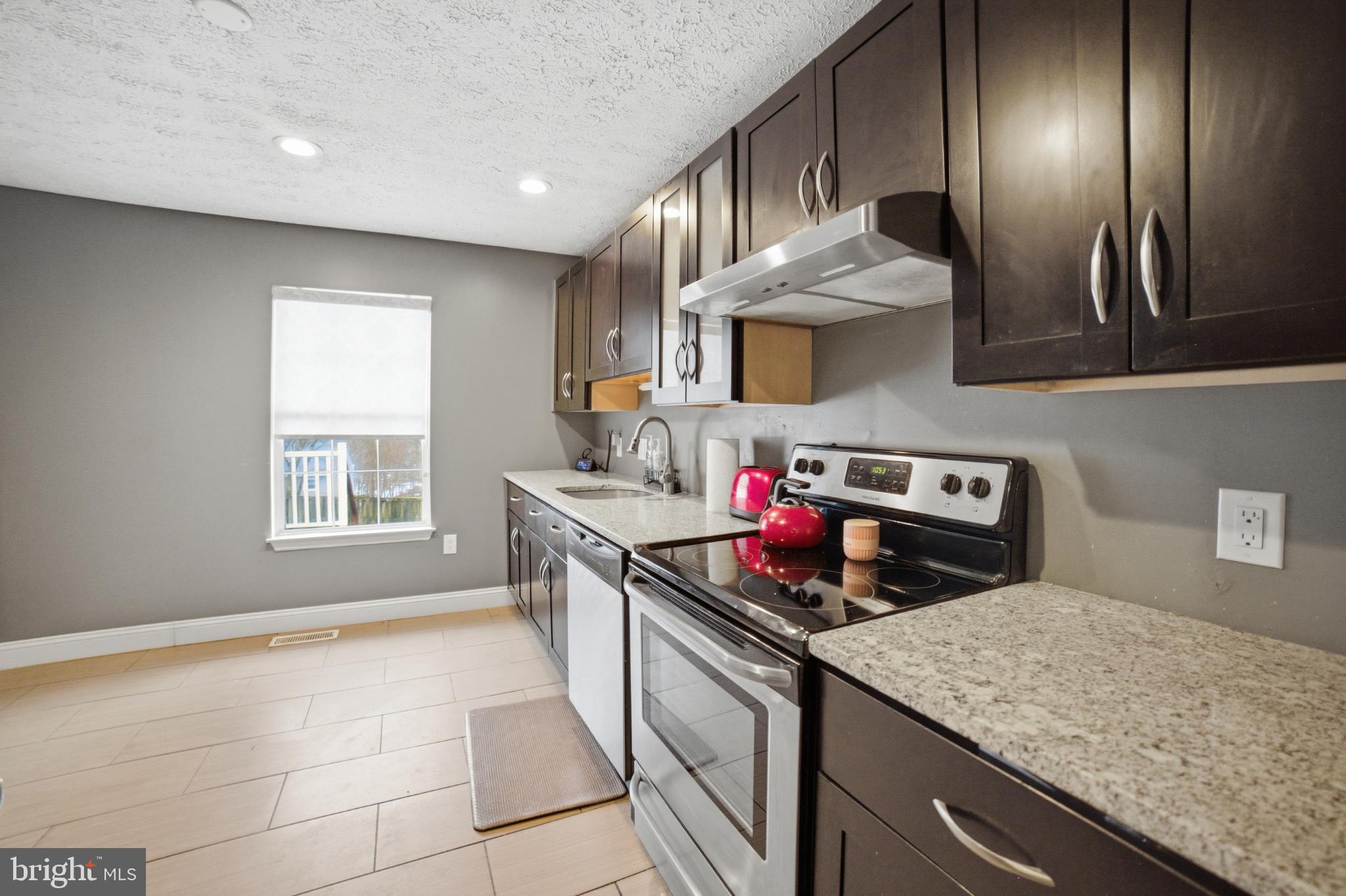 HOLLAWAY ESTATES - Residential