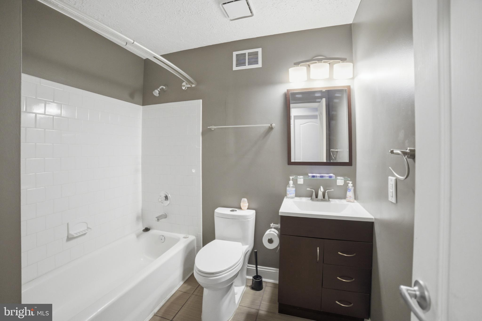 HOLLAWAY ESTATES - Residential