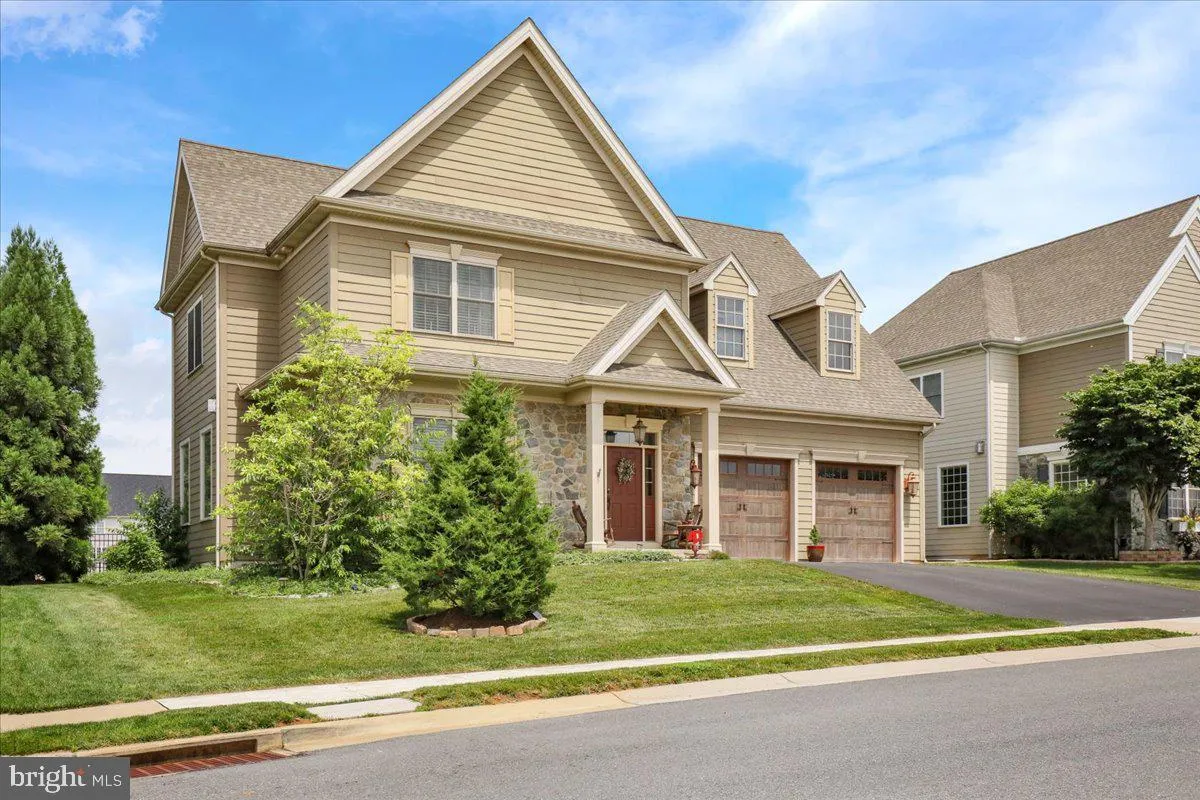 Lititz, Pennsylvania 17543, United States, 4 Bedrooms Bedrooms, ,4 BathroomsBathrooms,Residential,Active,156089