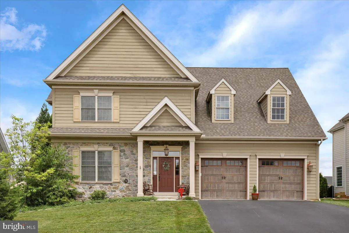 Lititz, Pennsylvania 17543, United States, 4 Bedrooms Bedrooms, ,4 BathroomsBathrooms,Residential,Active,156089