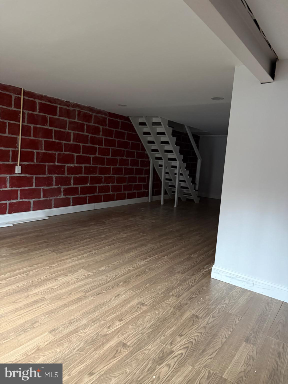 ARLINGTON - Residential