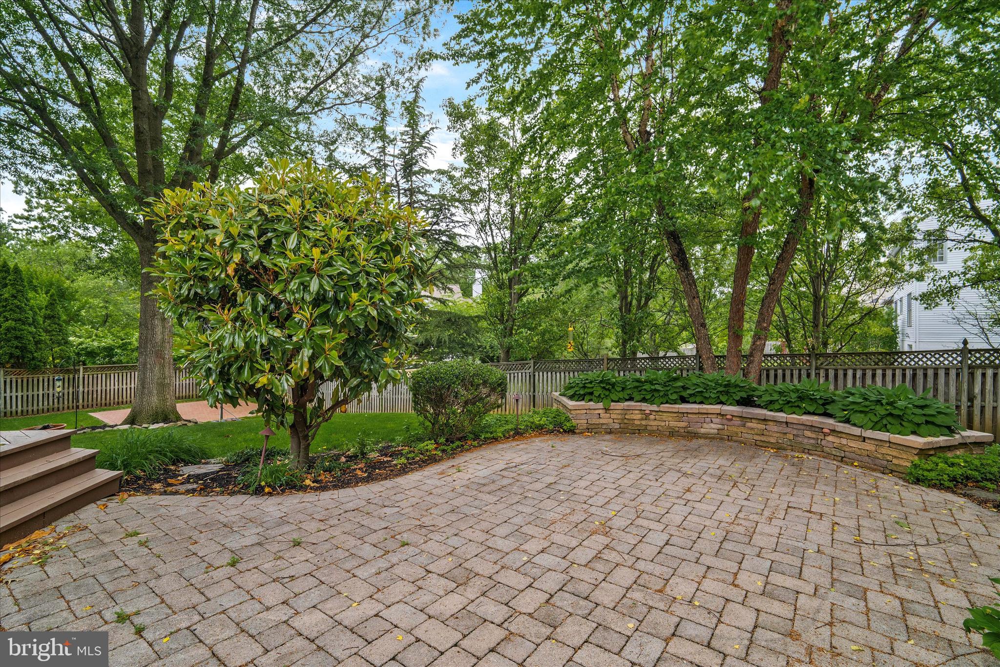 MONTGOMERY MEADOWS - Residential