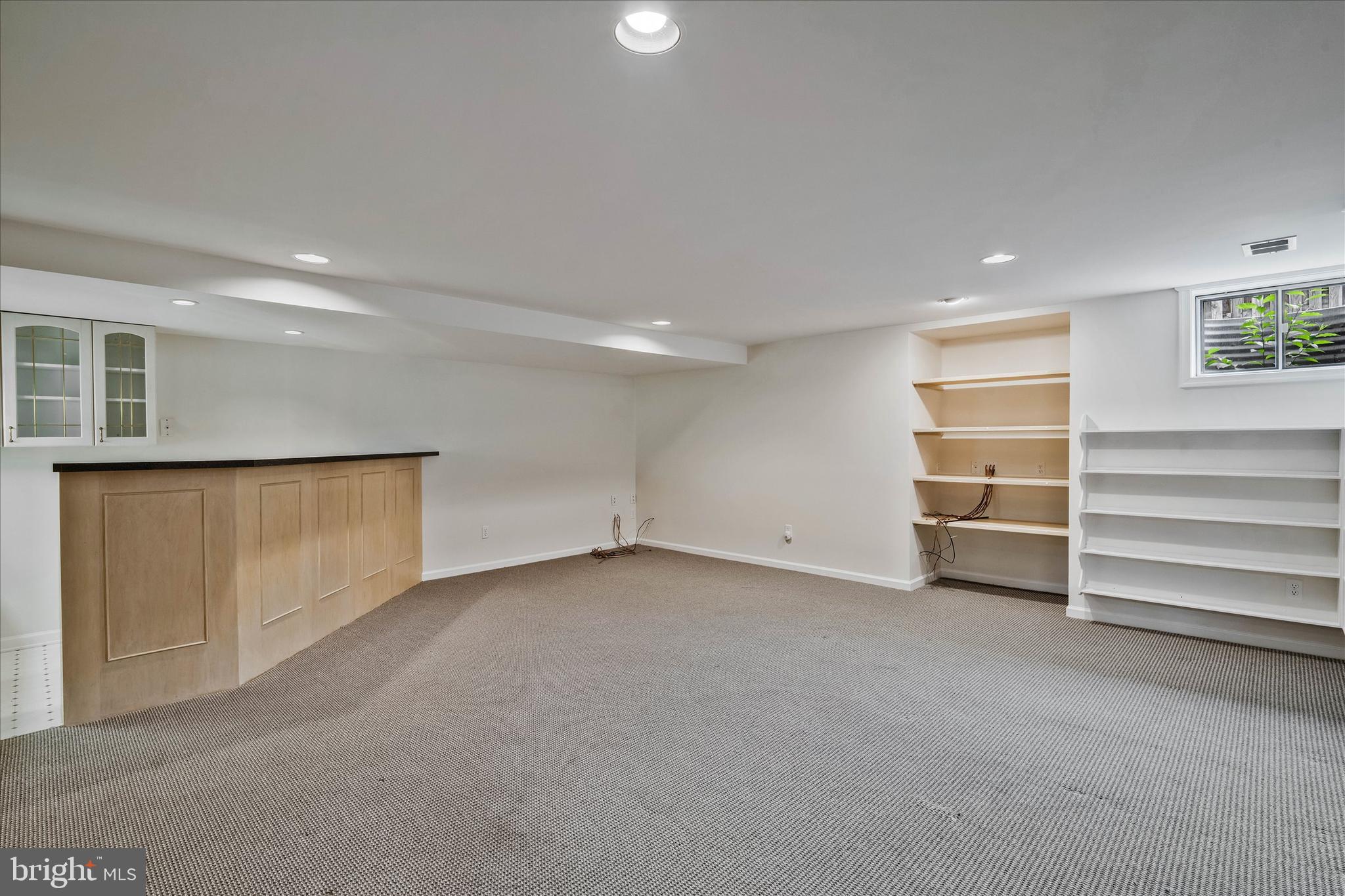 MONTGOMERY MEADOWS - Residential