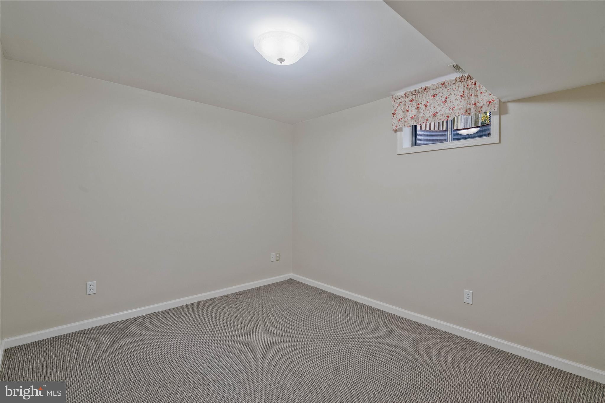 MONTGOMERY MEADOWS - Residential