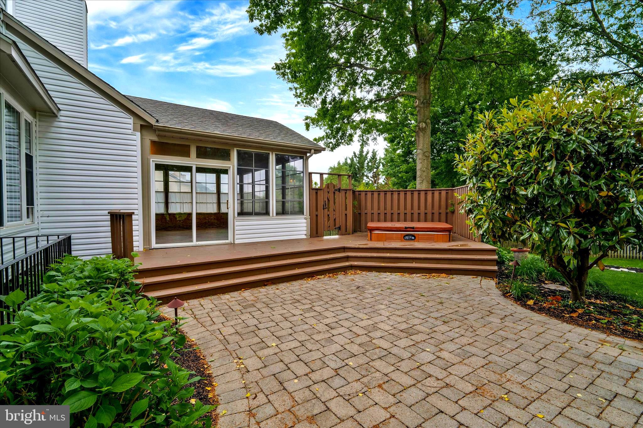 MONTGOMERY MEADOWS - Residential