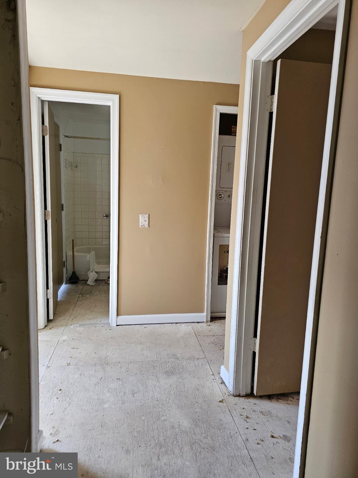 HUNTINGTON - Residential