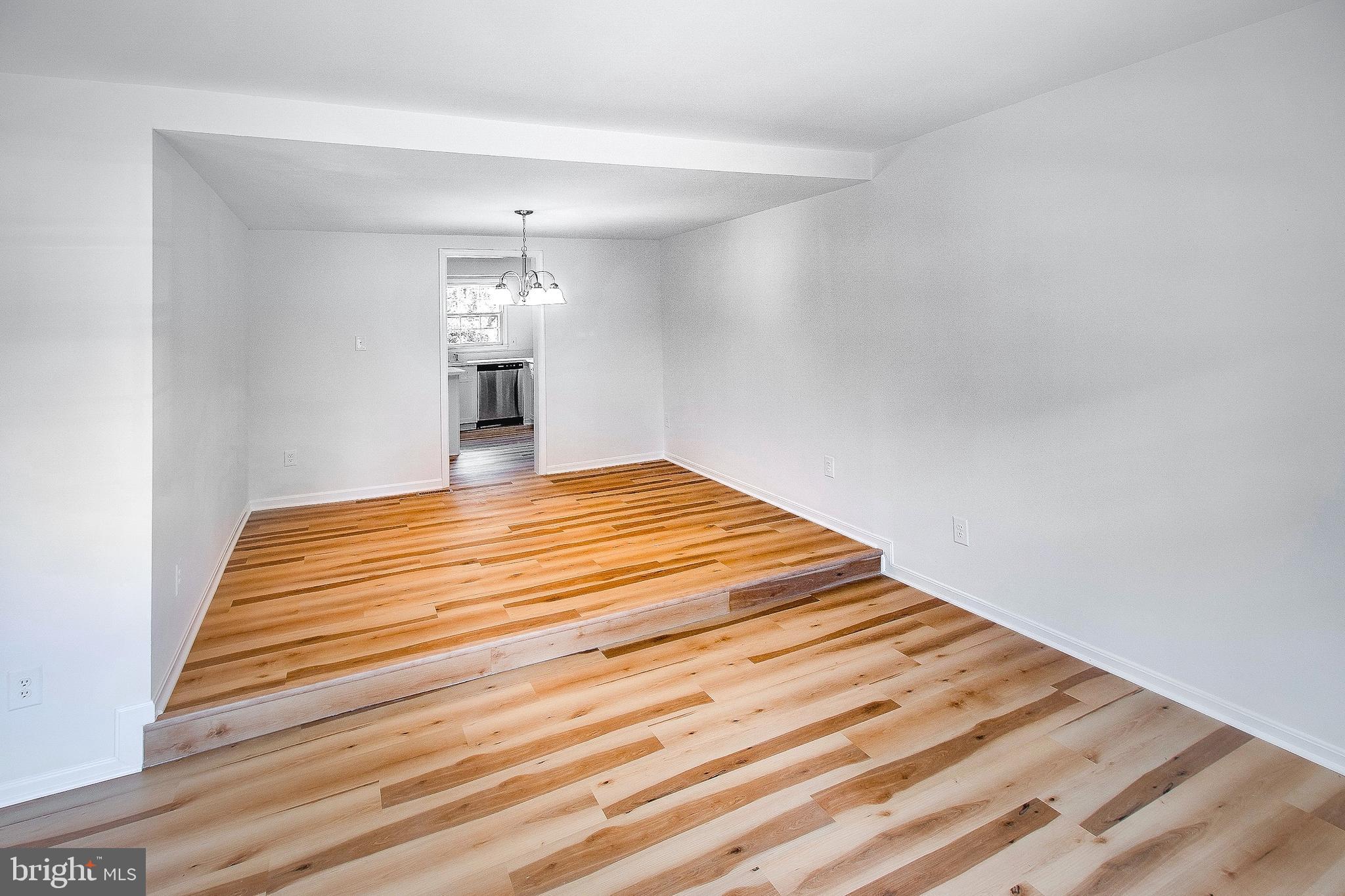 ROYAL COURT - Residential Lease