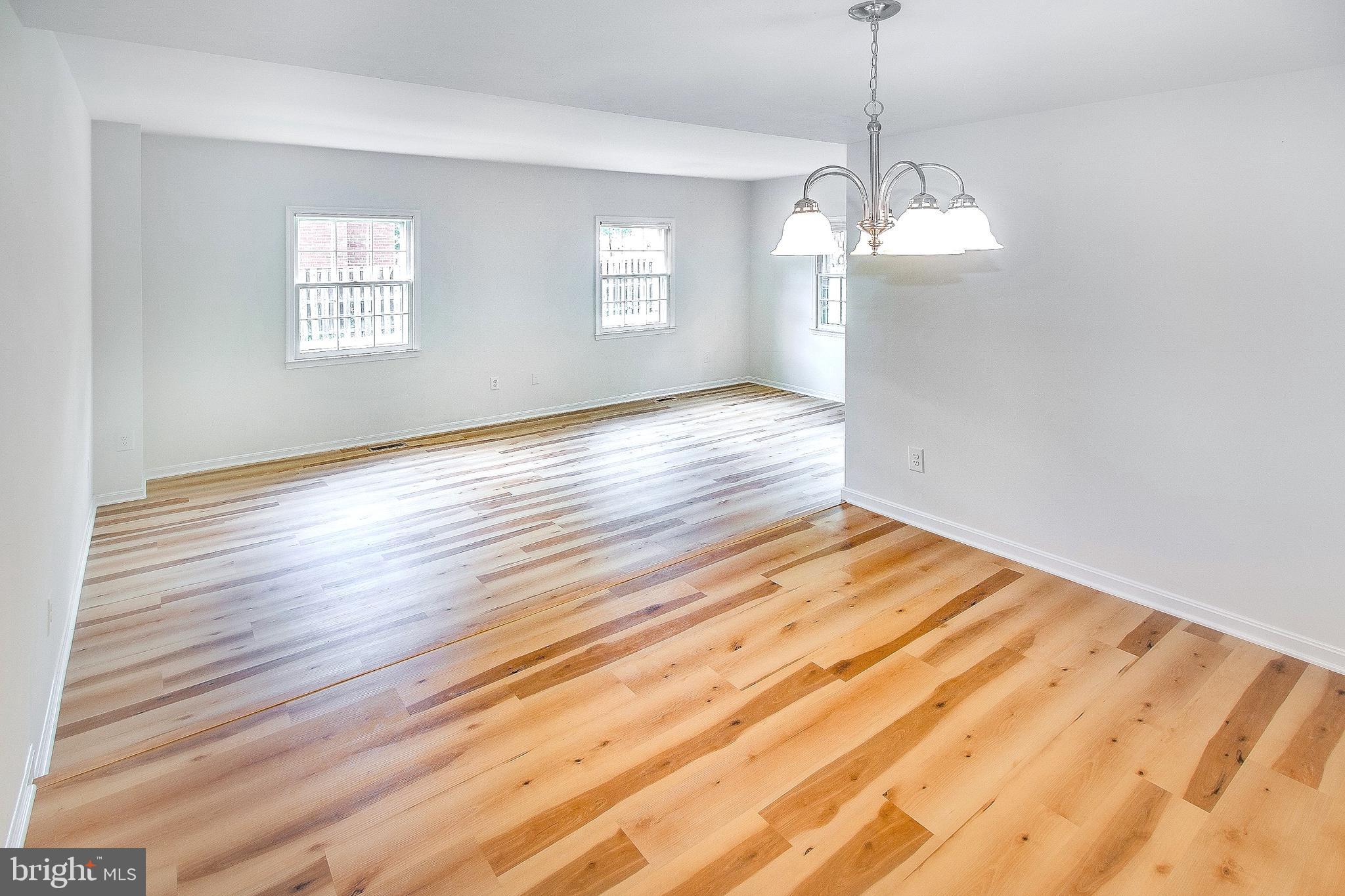 ROYAL COURT - Residential Lease