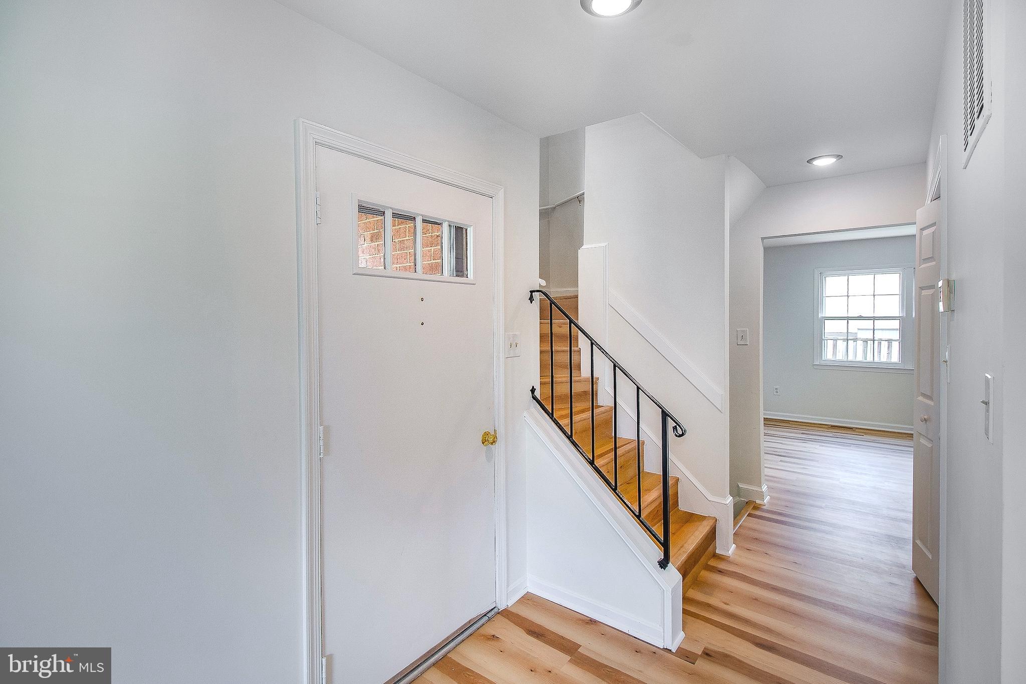 ROYAL COURT - Residential Lease