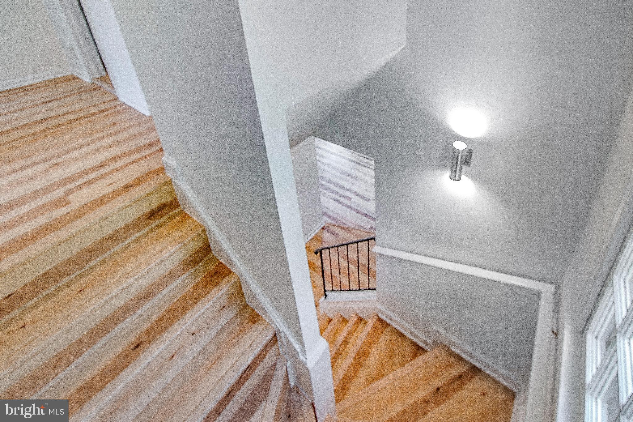 ROYAL COURT - Residential Lease