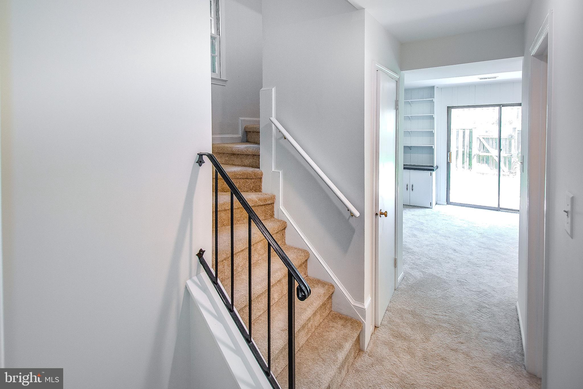 ROYAL COURT - Residential Lease