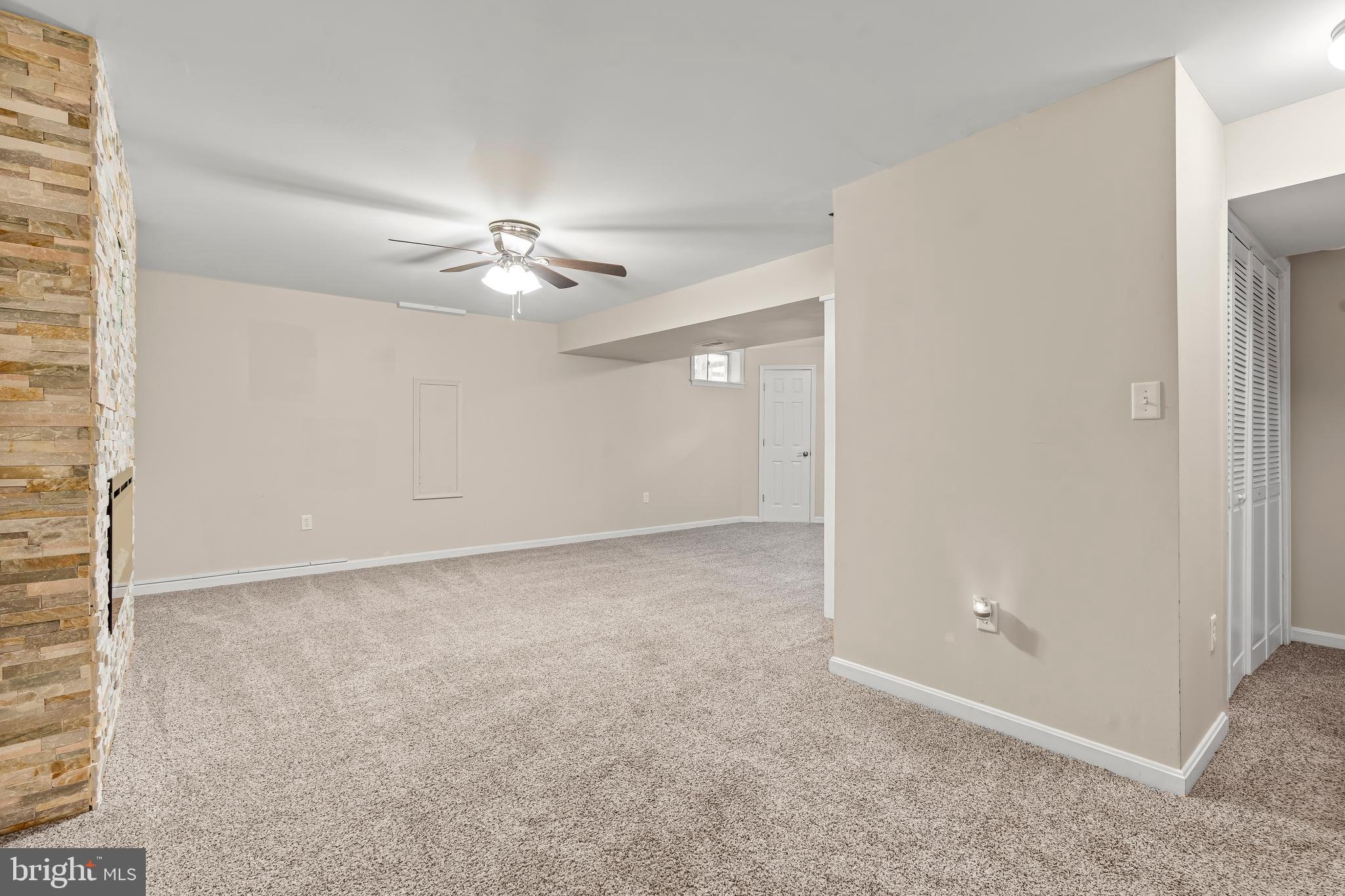 FOXLEIGH MEADOWS - Residential