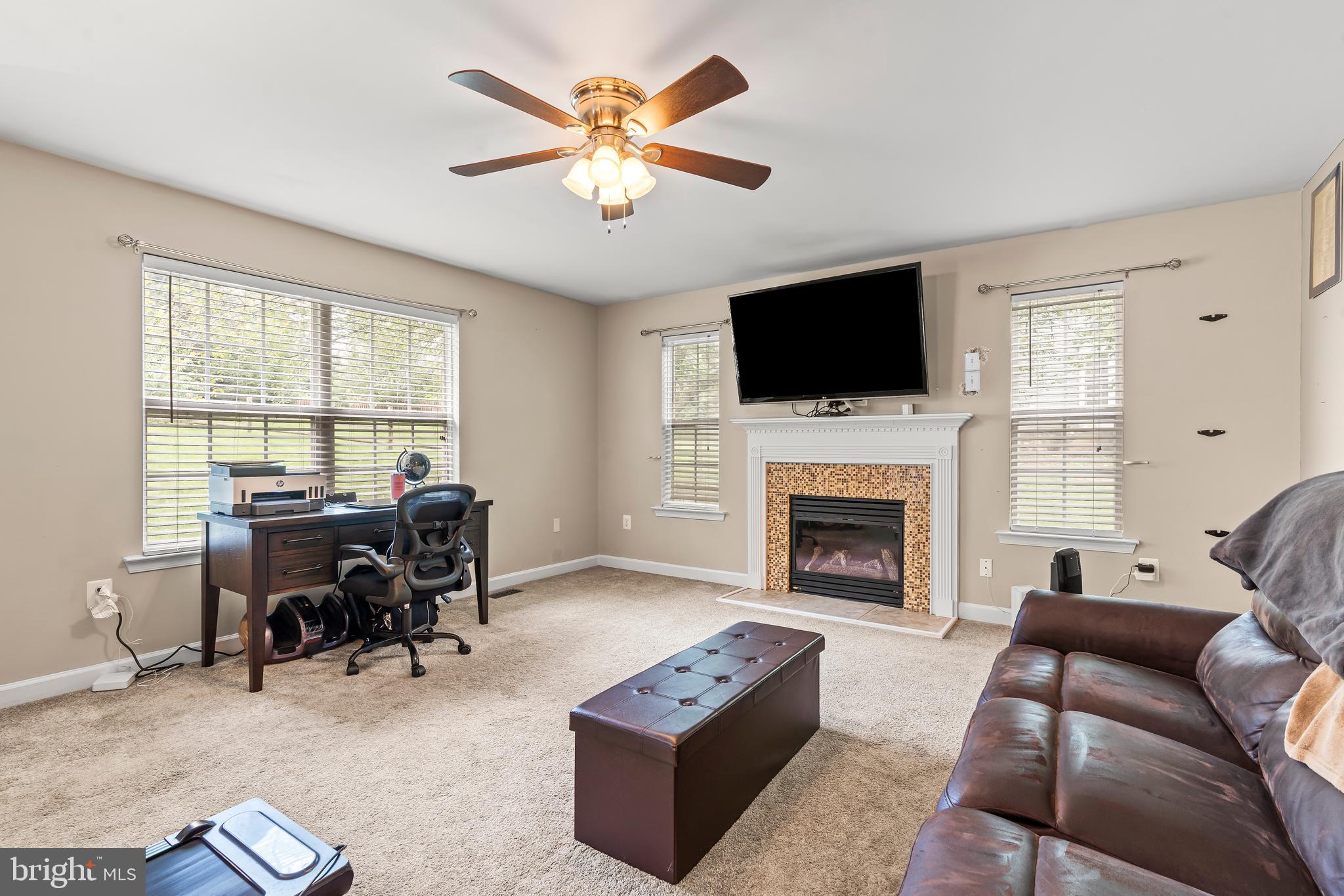 FOXLEIGH MEADOWS - Residential