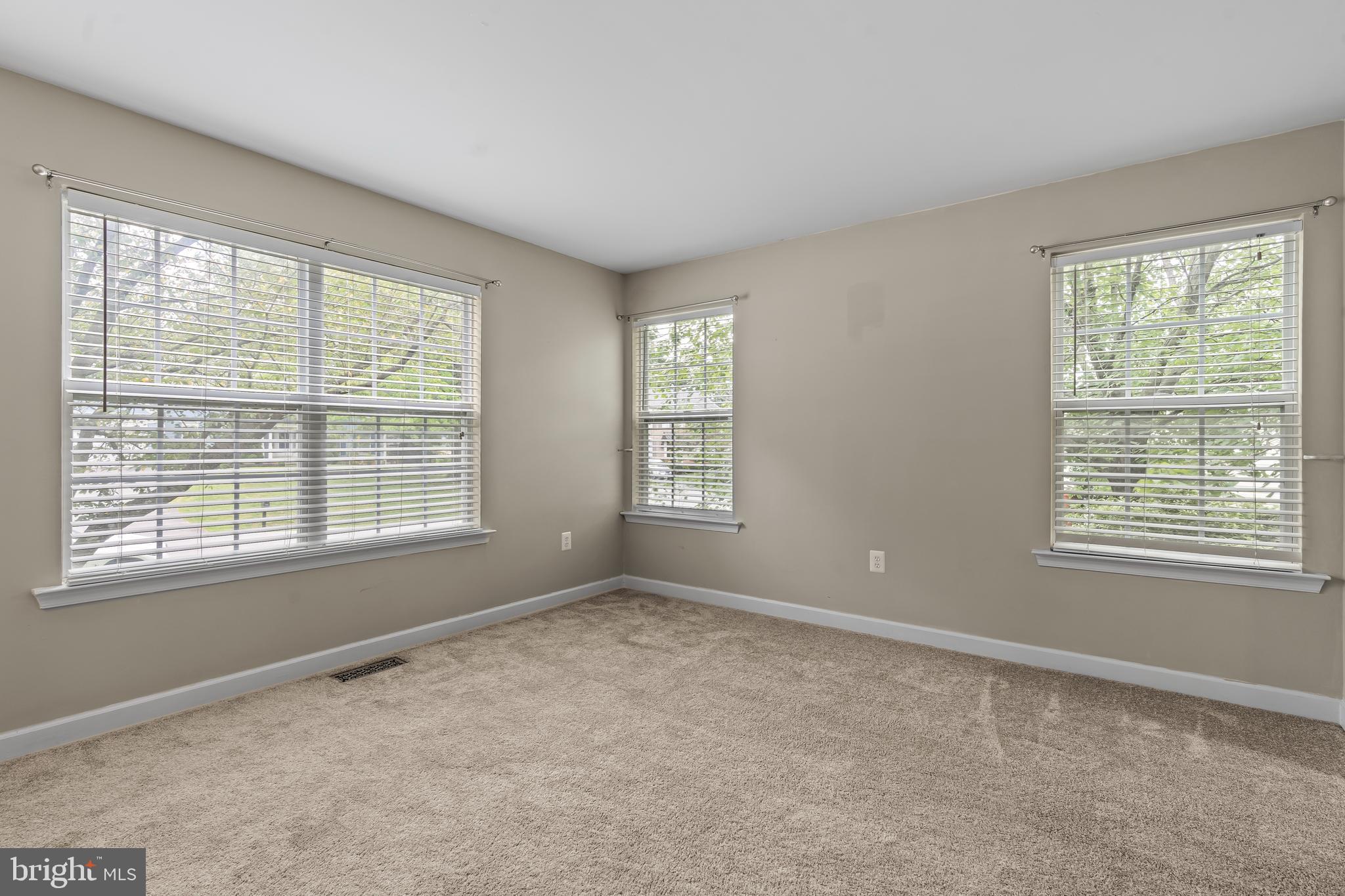 FOXLEIGH MEADOWS - Residential