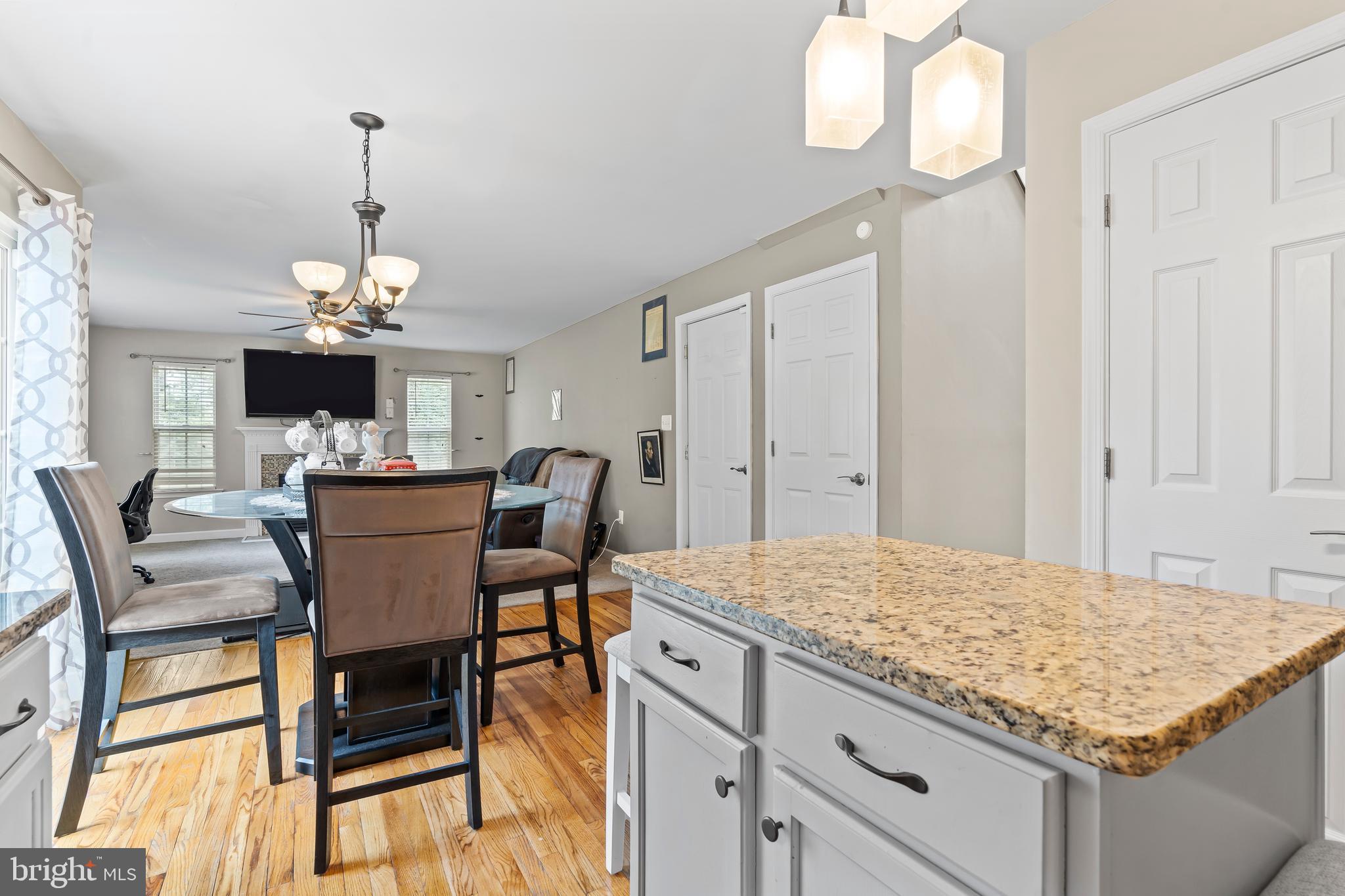 FOXLEIGH MEADOWS - Residential