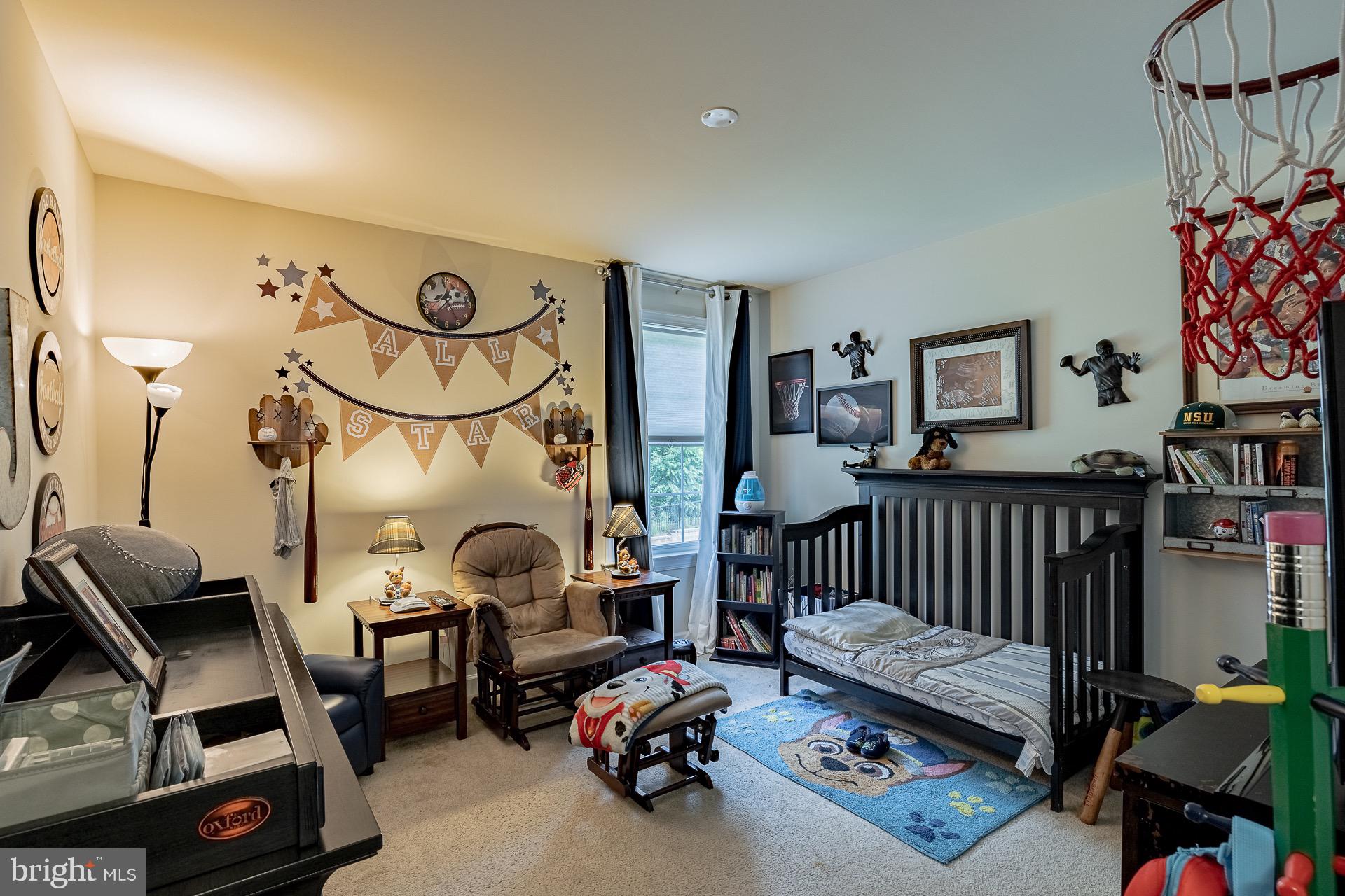 EAGLES POINTE - Residential