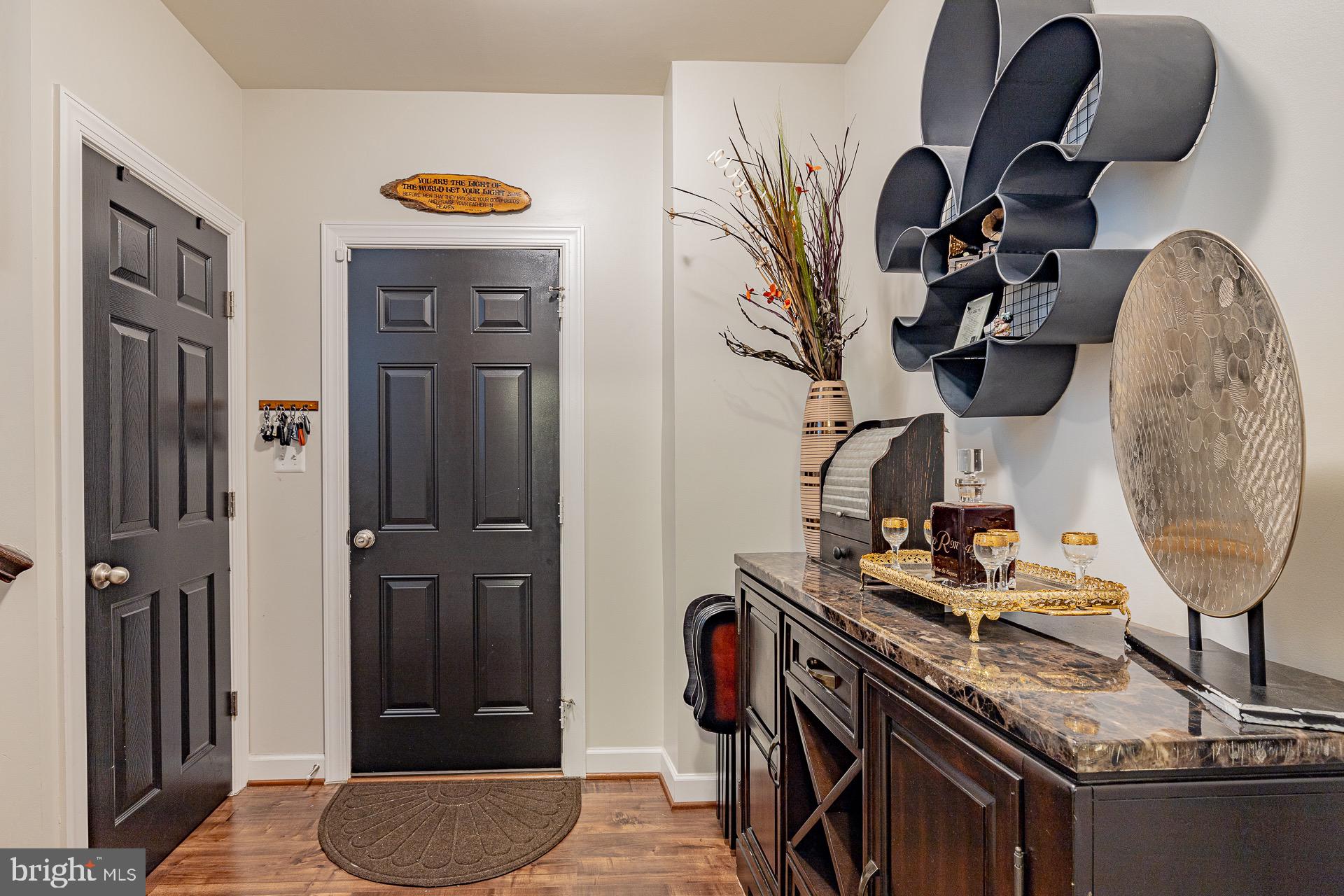 EAGLES POINTE - Residential