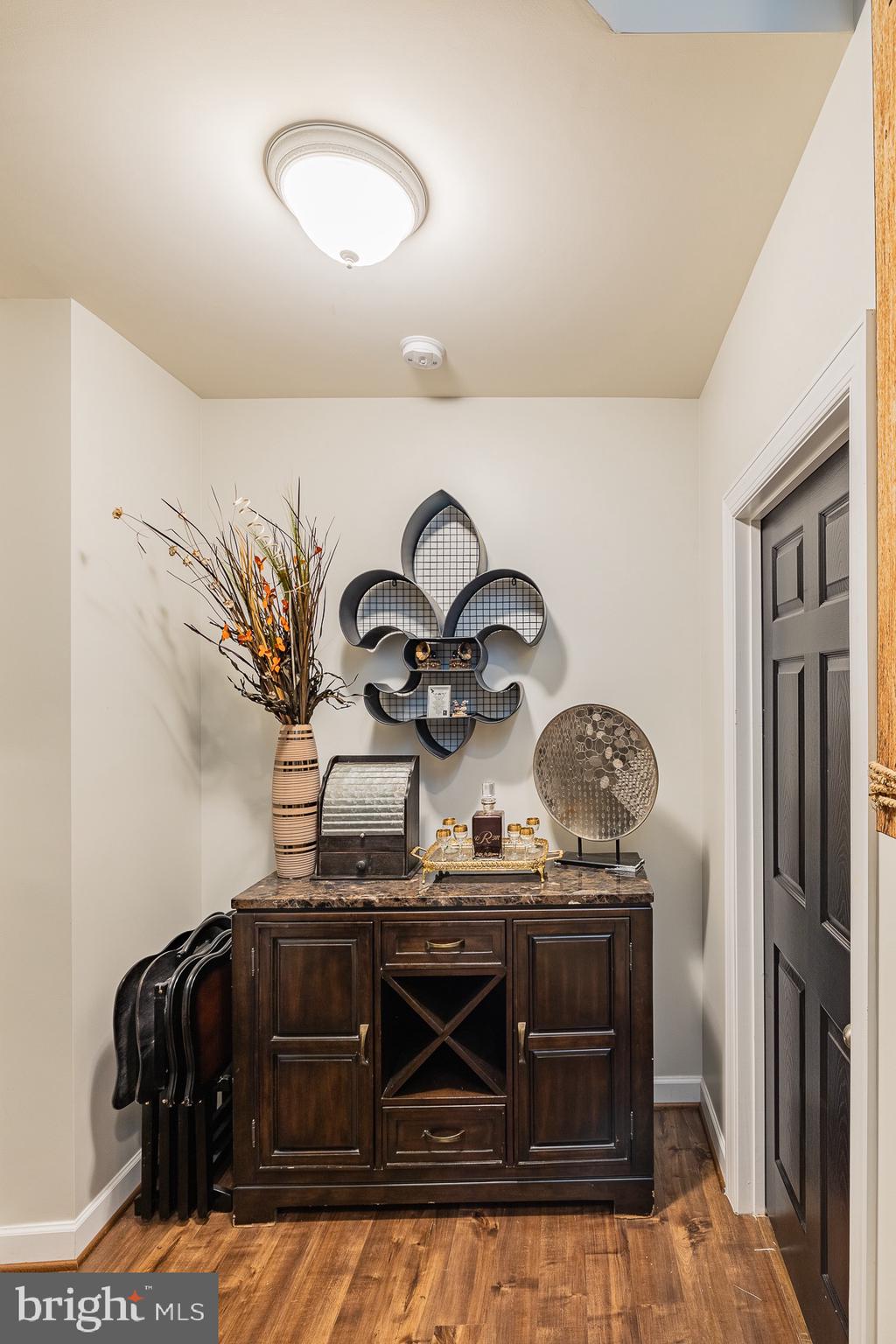 EAGLES POINTE - Residential