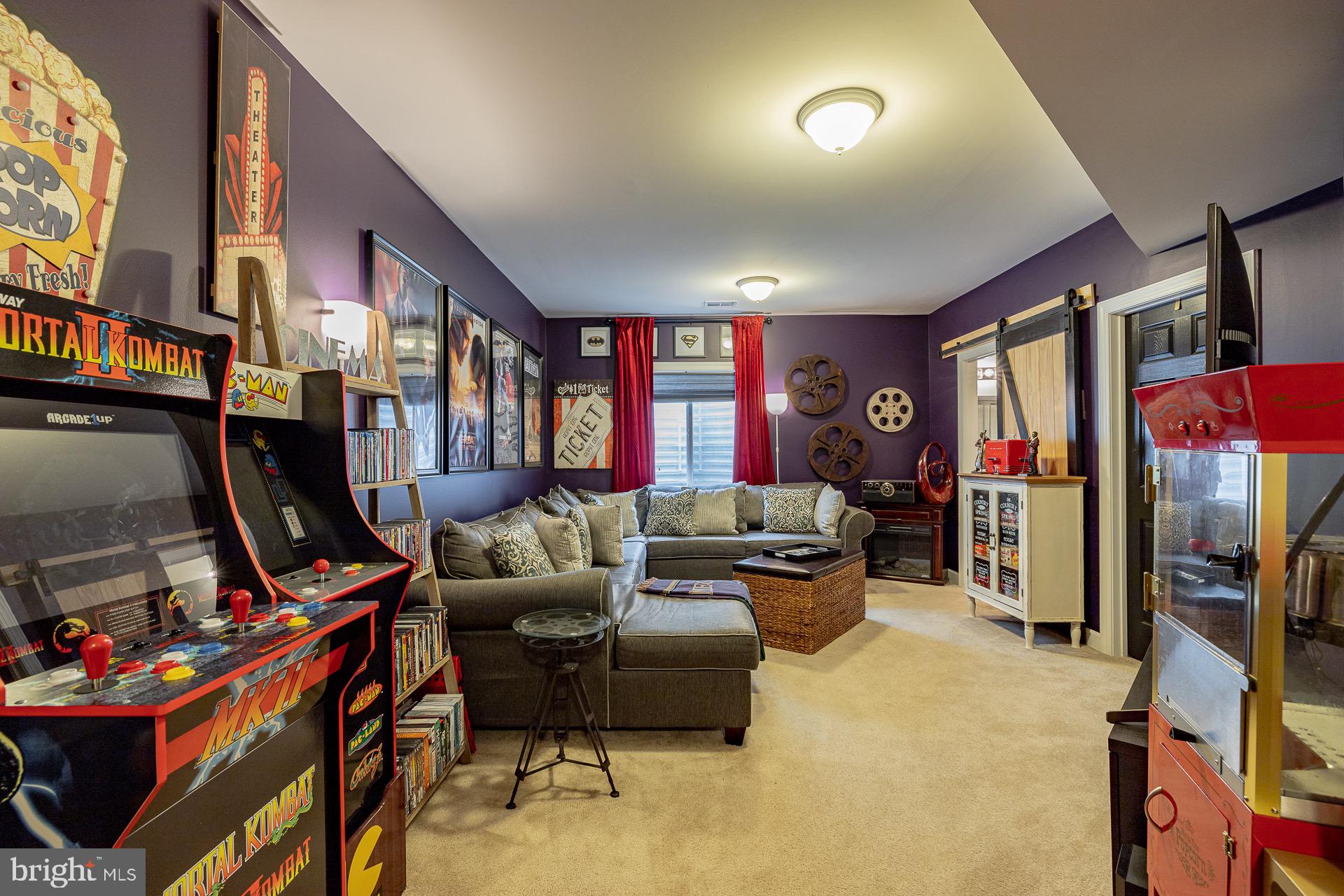 EAGLES POINTE - Residential