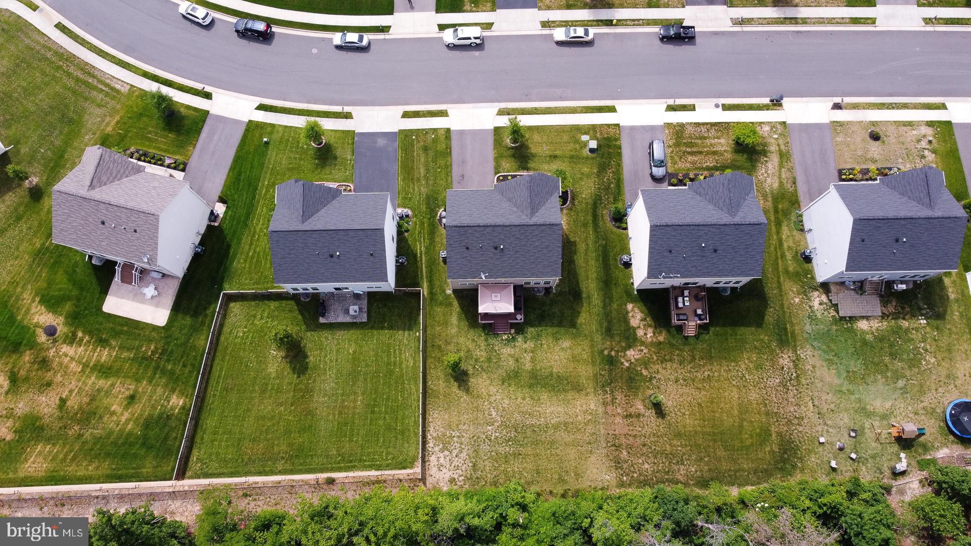 EAGLES POINTE - Residential