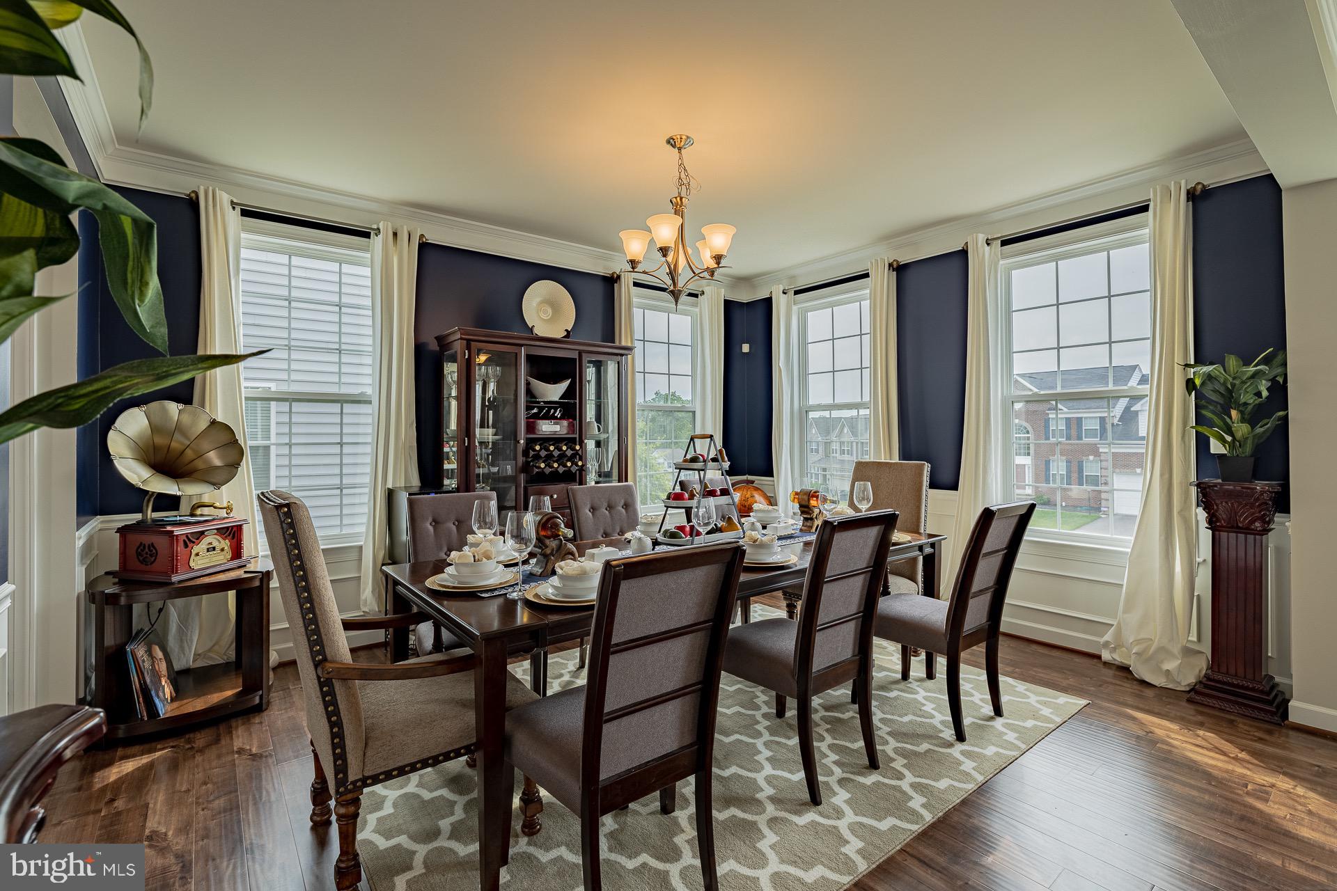 EAGLES POINTE - Residential