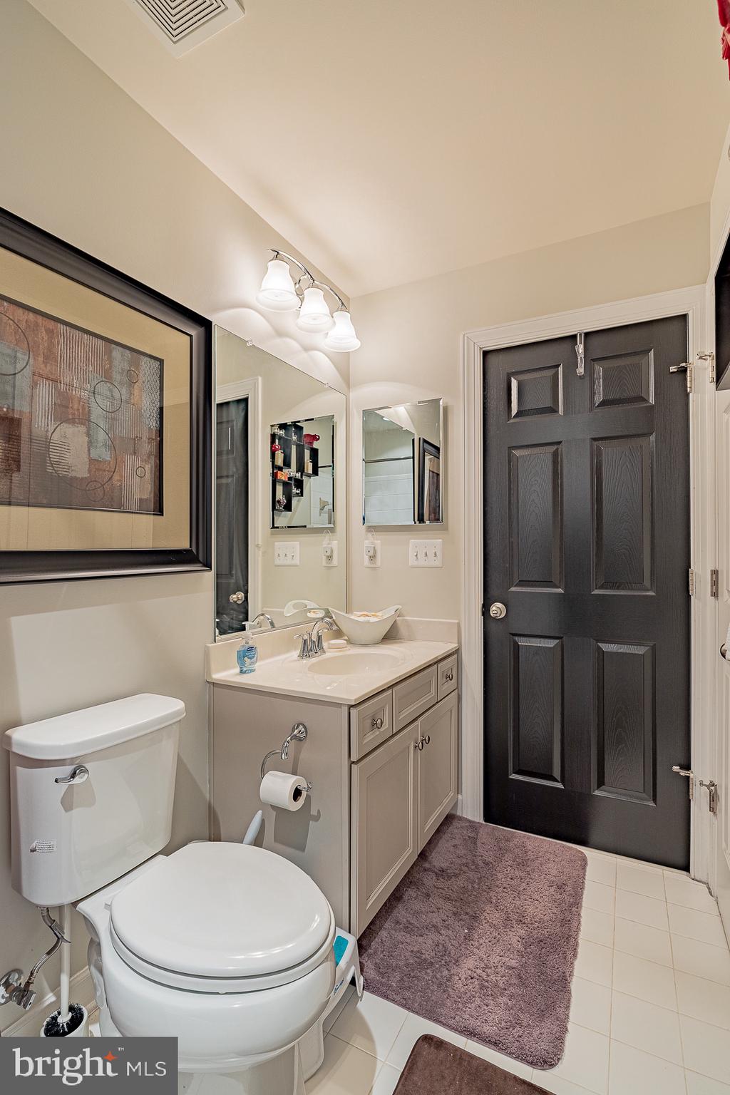 EAGLES POINTE - Residential